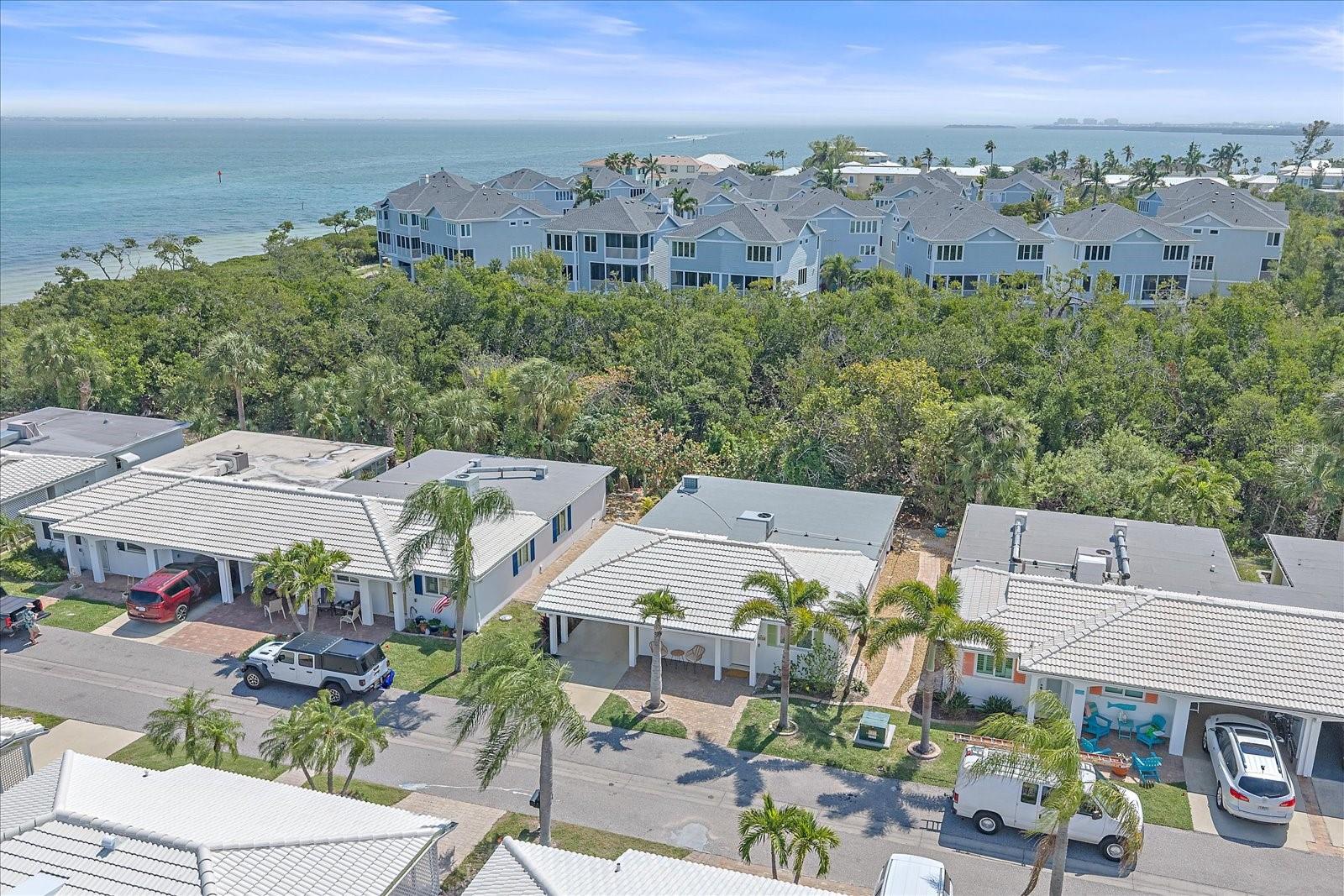 Listing photo id 29 for 914 Spanish Drive S 76