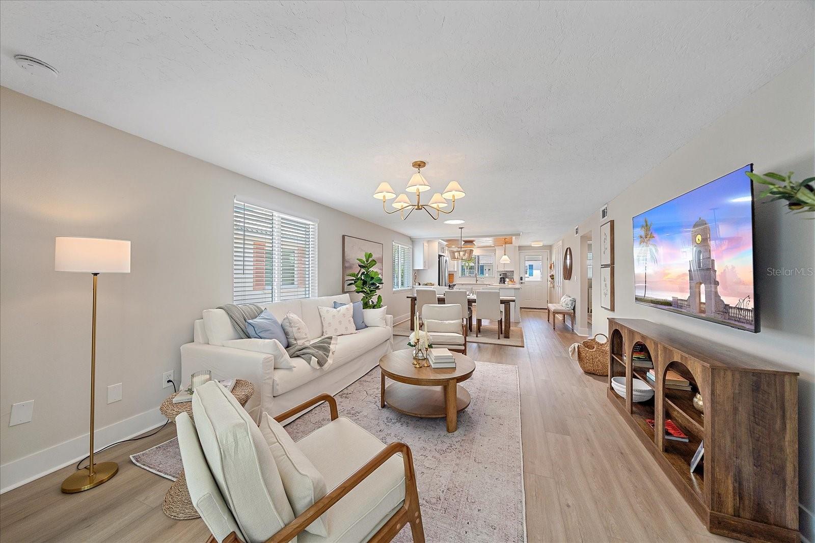 Listing photo id 2 for 914 Spanish Drive S 76