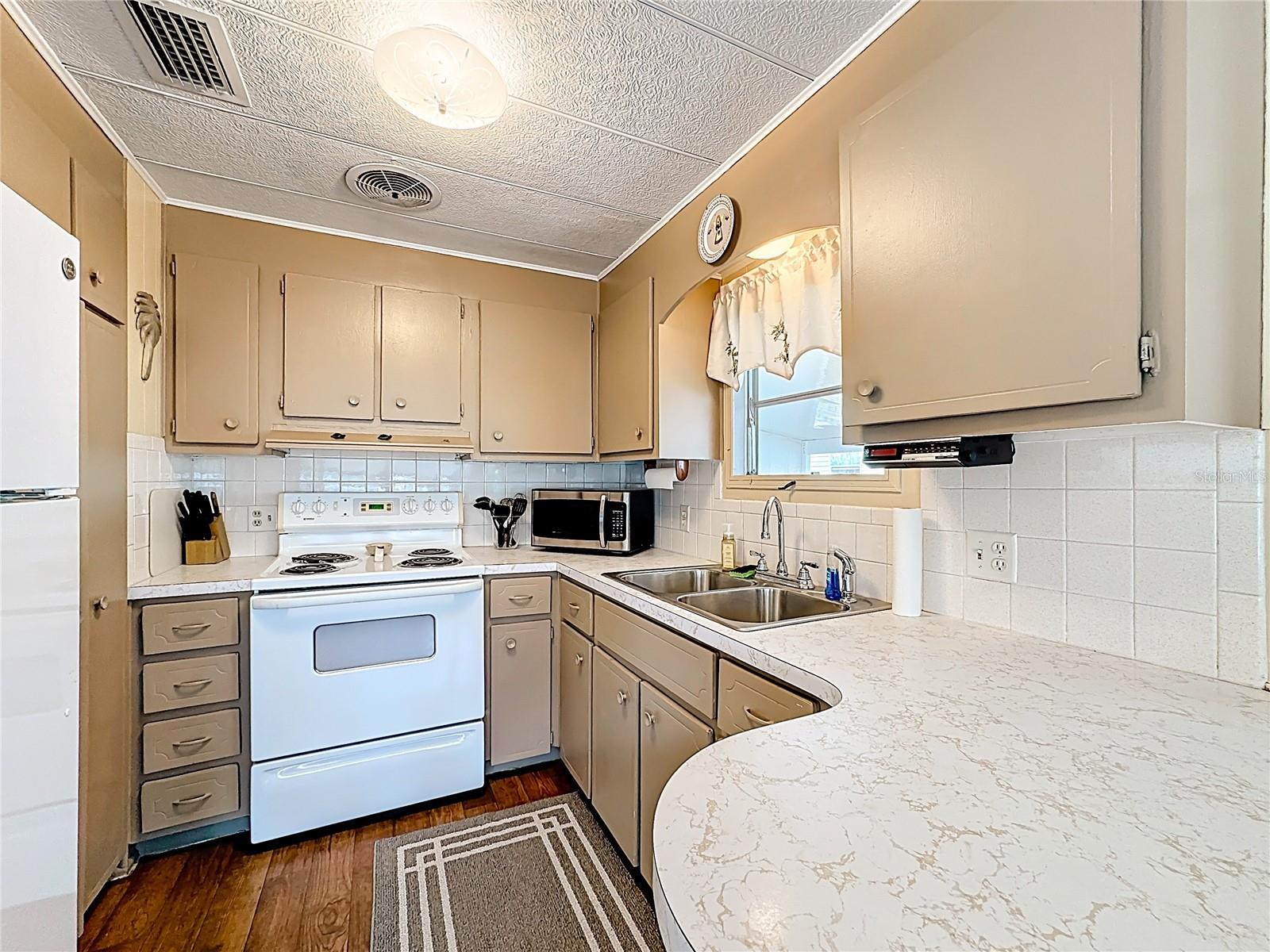 Image 14 of 30 For 80 Del Rio Drive