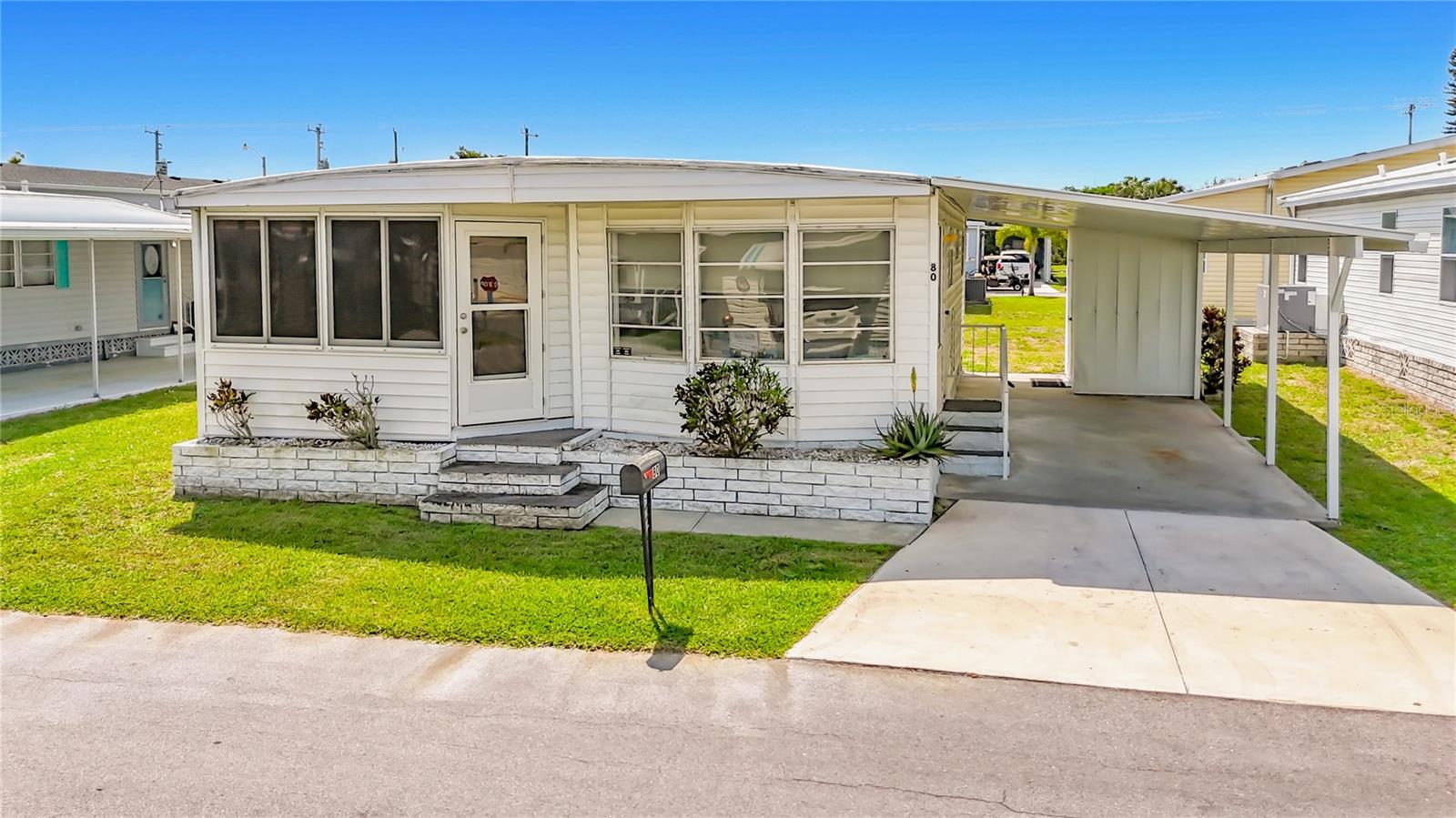 Image 2 of 30 For 80 Del Rio Drive