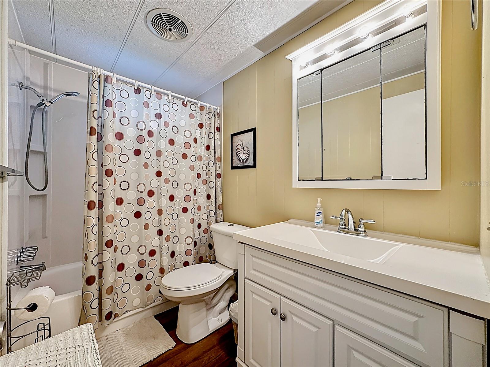 Image 20 of 30 For 80 Del Rio Drive