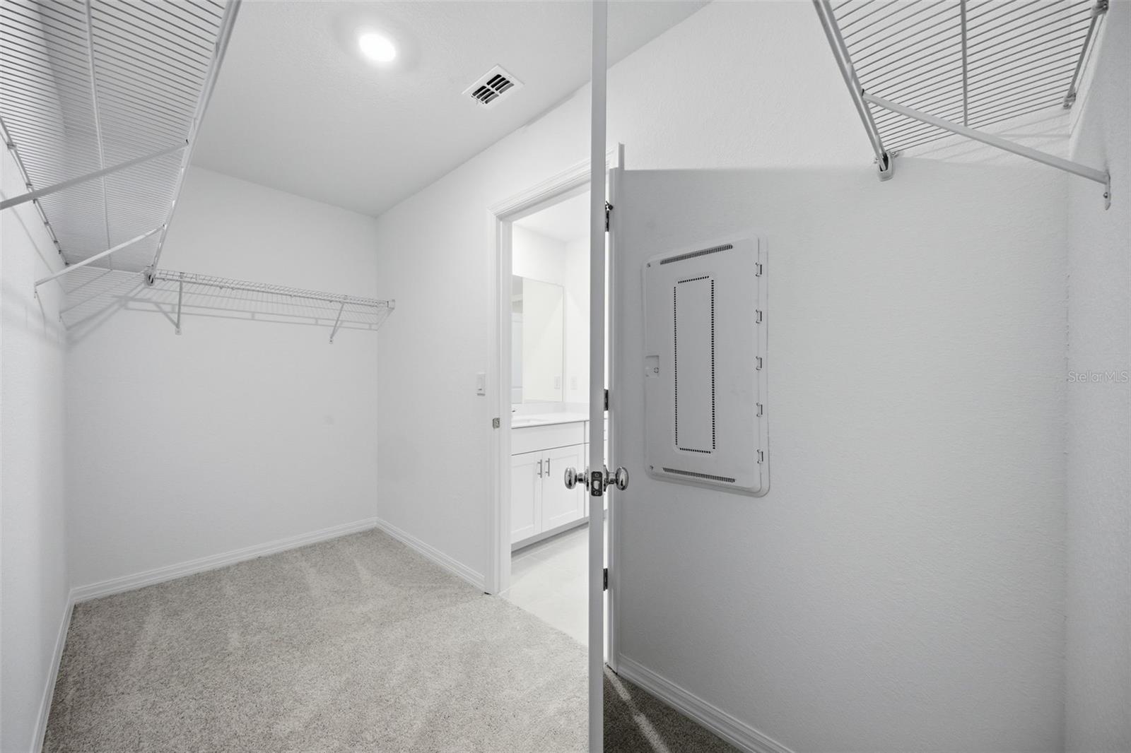 Image 22 of 37 For 17837 Haden Cove