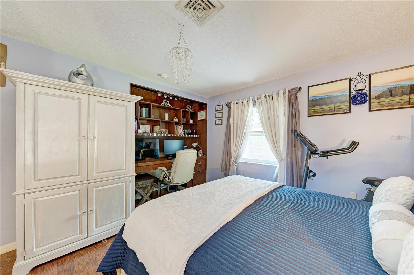 Image 31 of 37 For 7236 Las Casas Dr