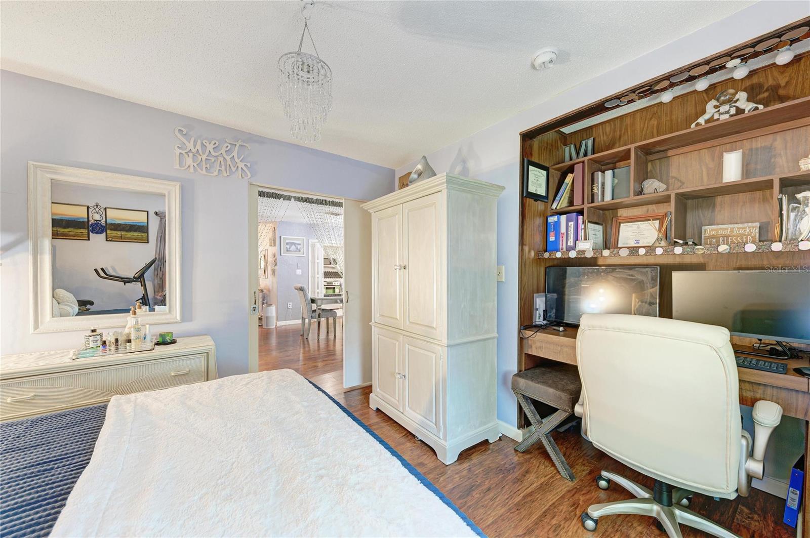 Image 32 of 37 For 7236 Las Casas Dr