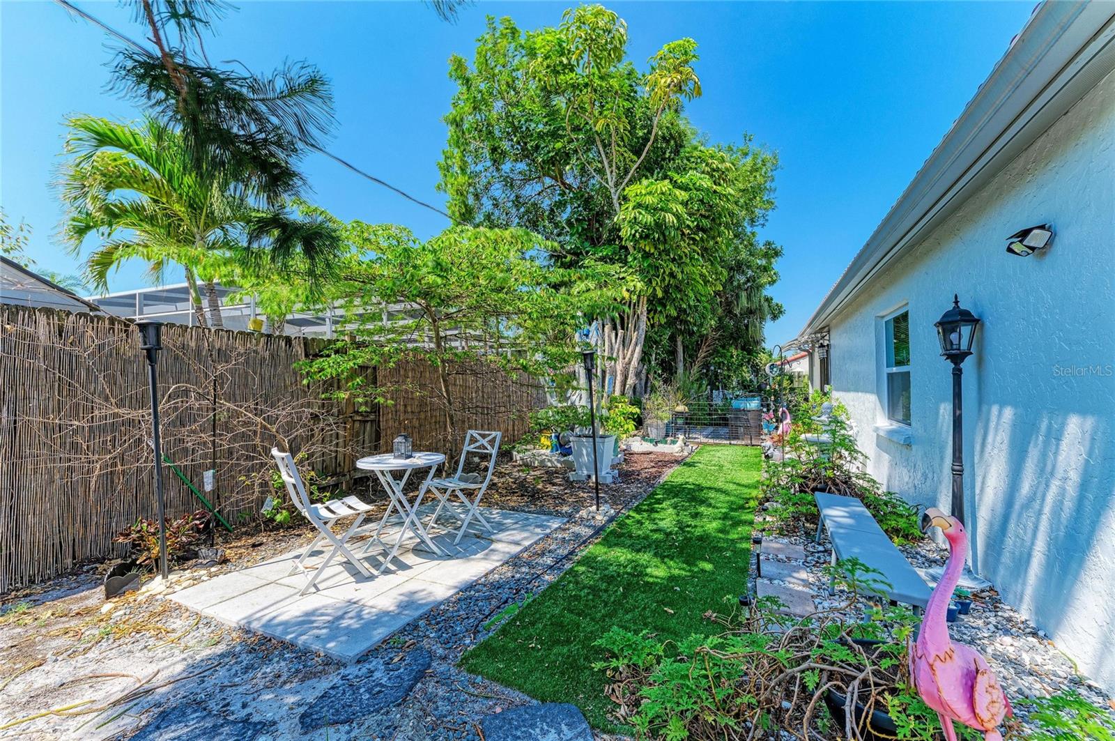 Image 36 of 37 For 7236 Las Casas Dr