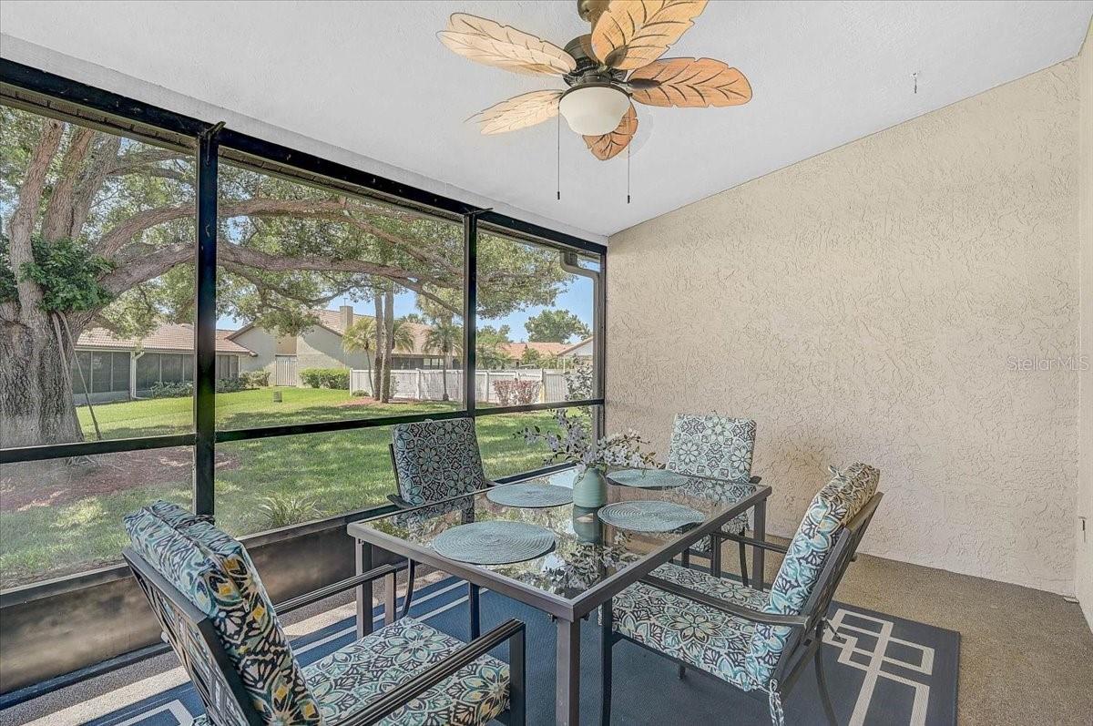 Image 25 of 35 For 892 Country Club Circle 50