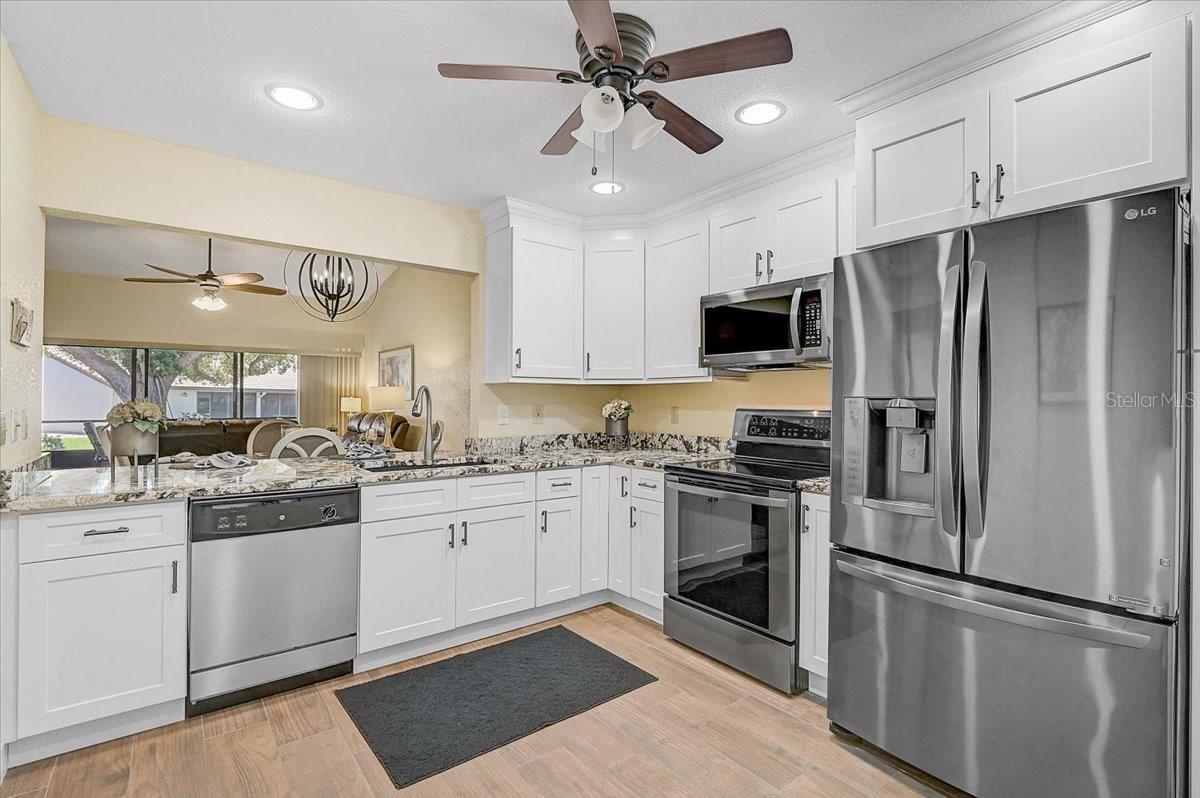 Image 3 of 35 For 892 Country Club Circle 50