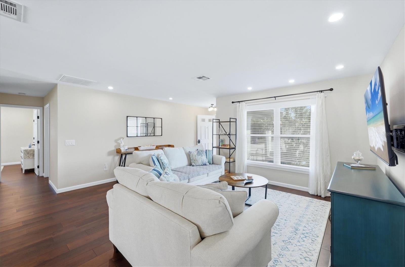 Image 5 of 37 For 3140 Odessa Road