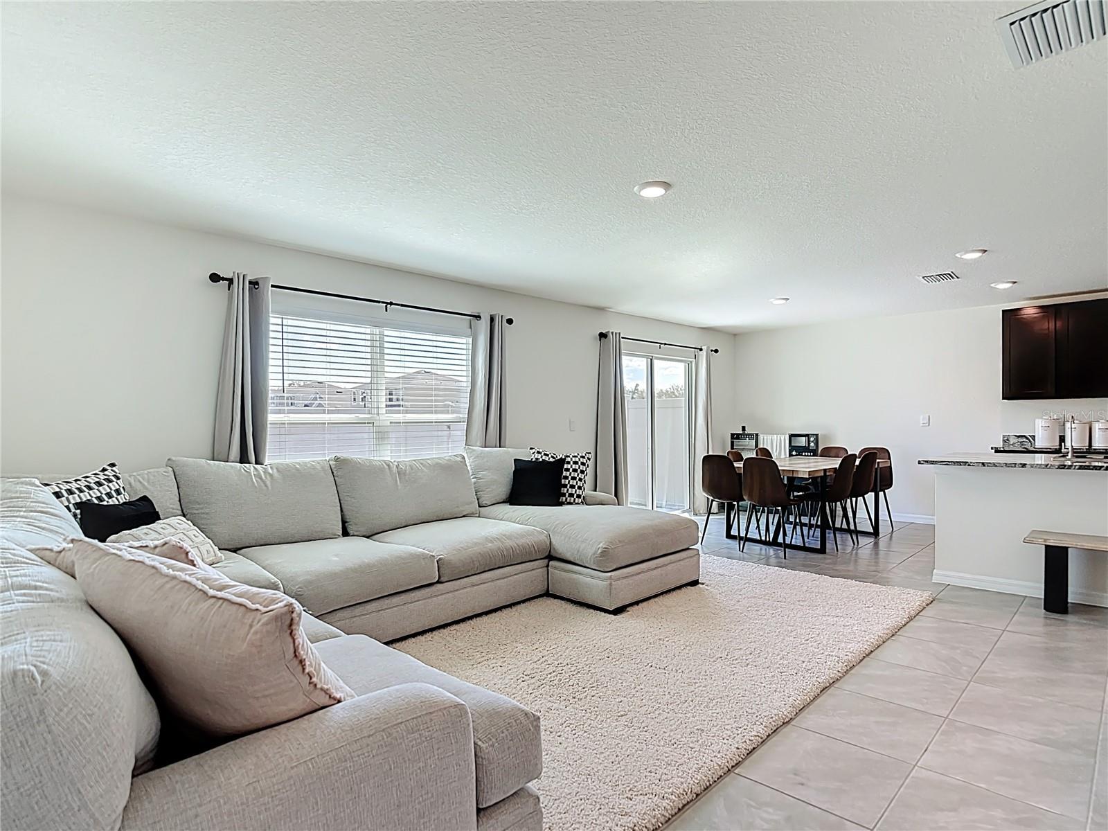 Image 17 of 59 For 9201 Sapphire Creek Place