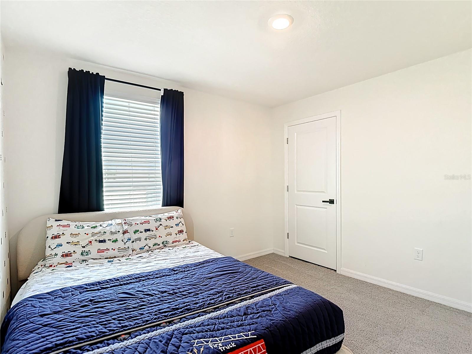 Image 31 of 59 For 9201 Sapphire Creek Place