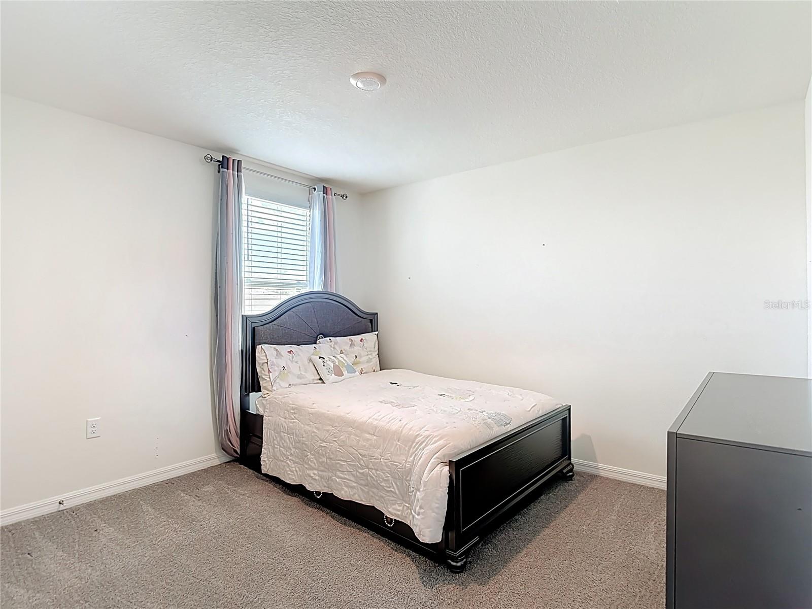 Image 35 of 59 For 9201 Sapphire Creek Place