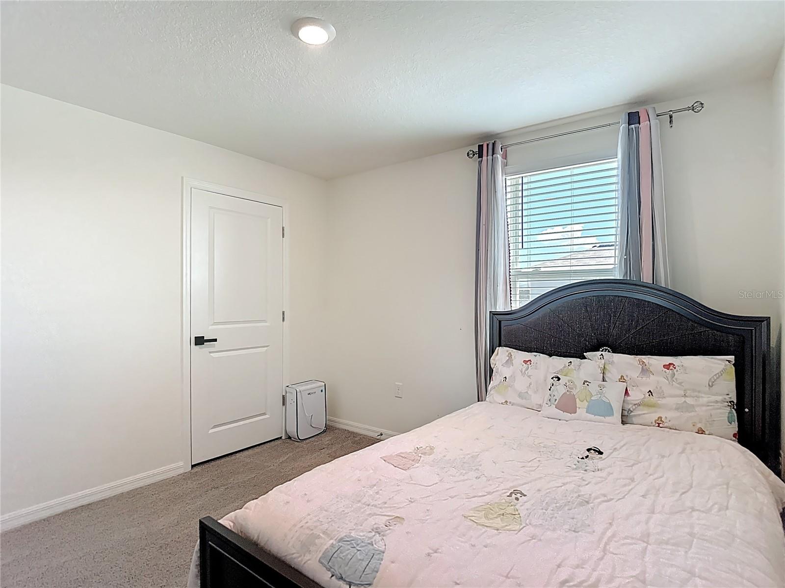 Image 36 of 59 For 9201 Sapphire Creek Place