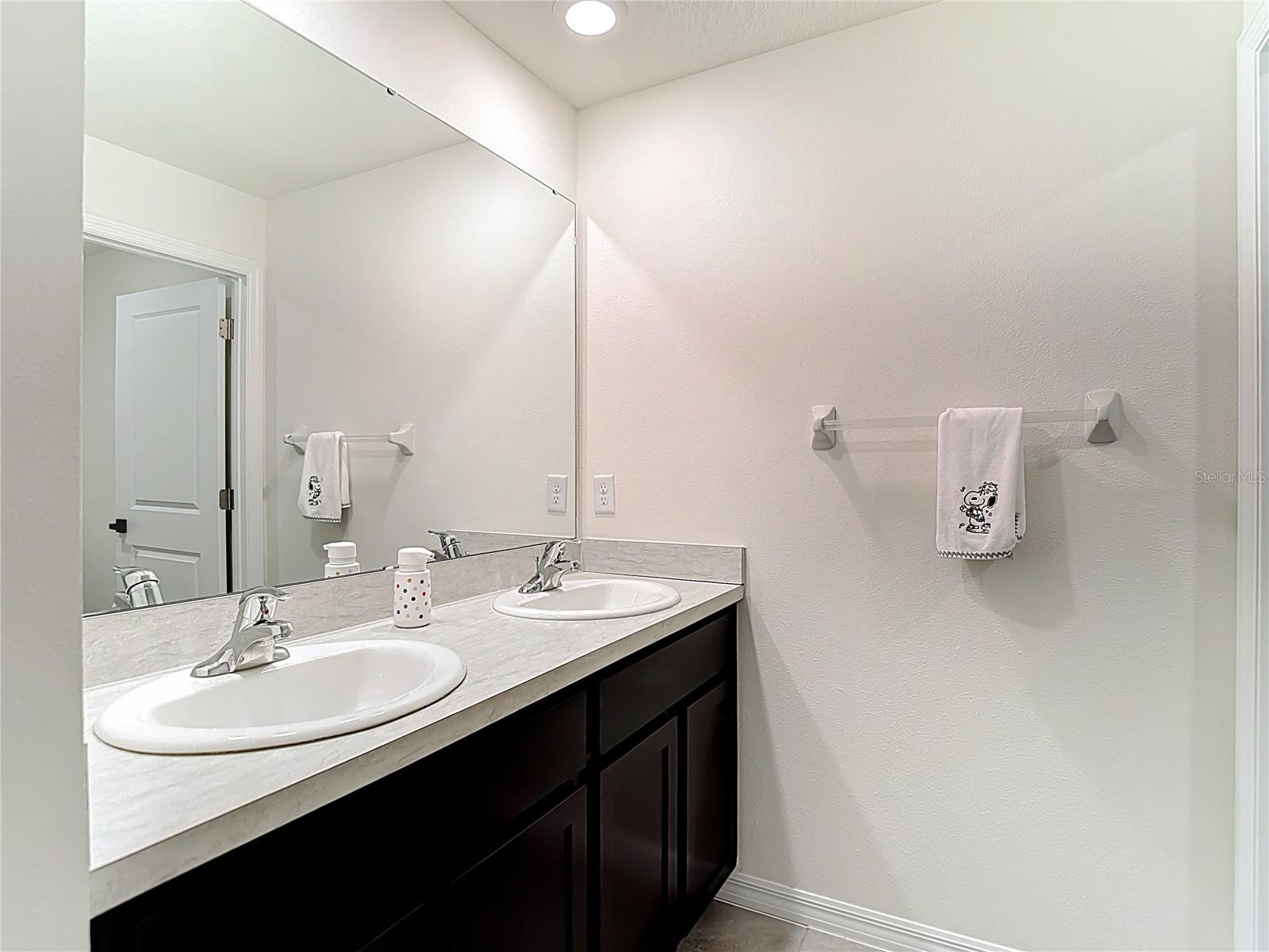 Image 37 of 59 For 9201 Sapphire Creek Place