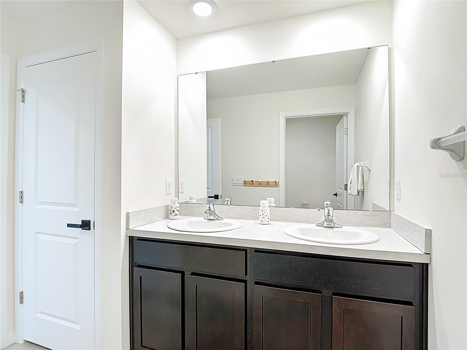 Image 38 of 59 For 9201 Sapphire Creek Place