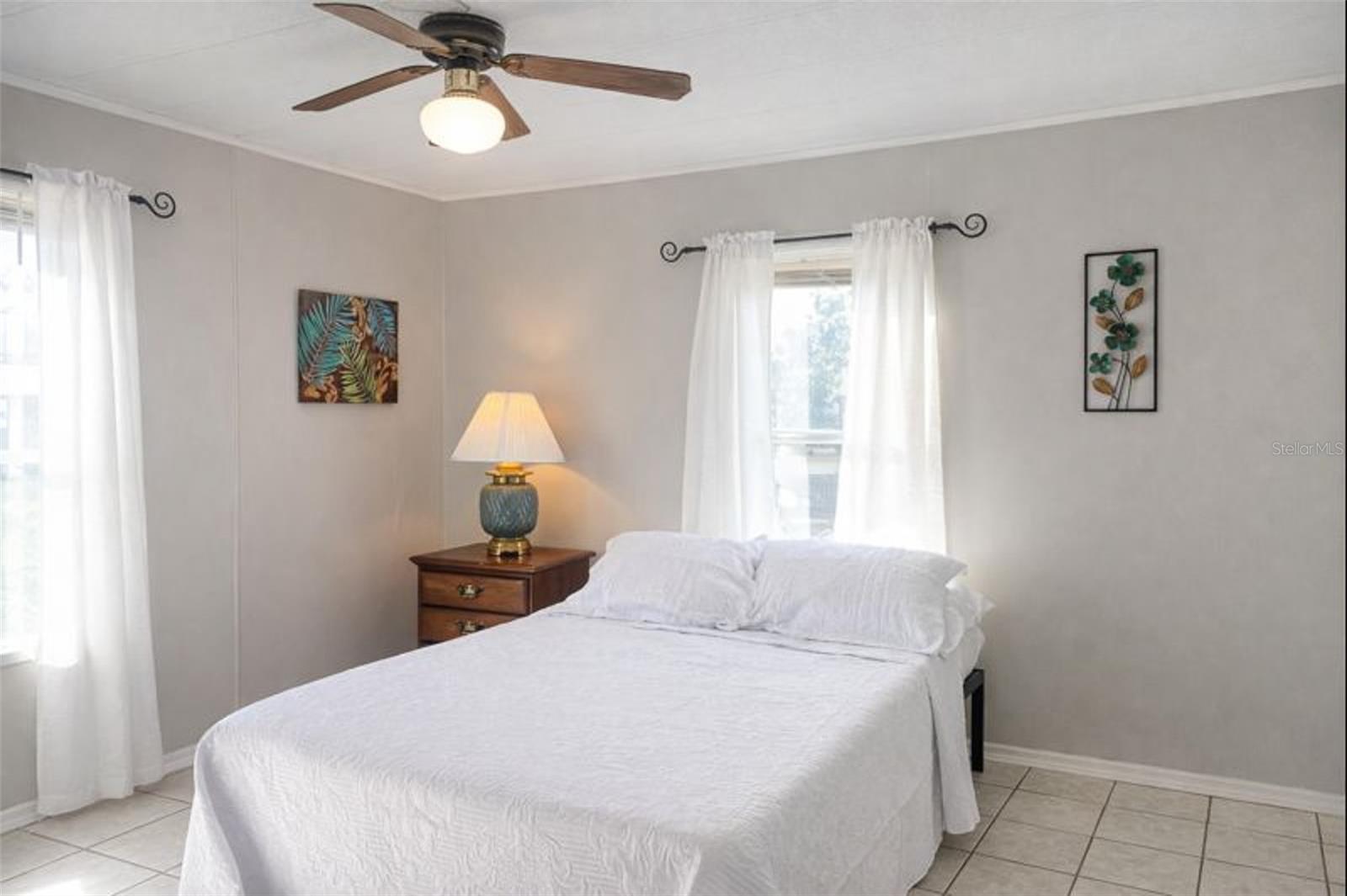 Image 9 of 22 For 6710 36th Avenue E 98