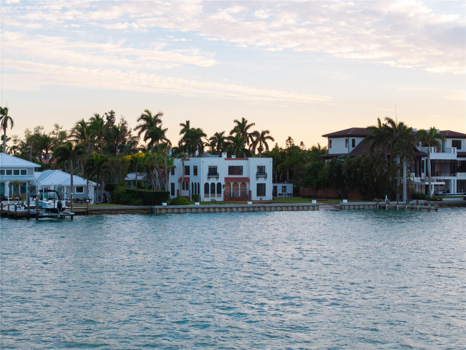 Image 16 of 39 For 679 Norsota Way