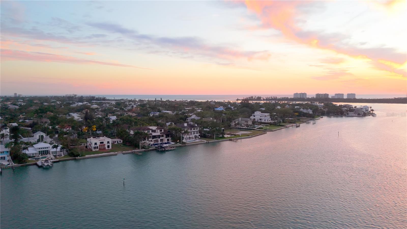 Image 20 of 39 For 679 Norsota Way