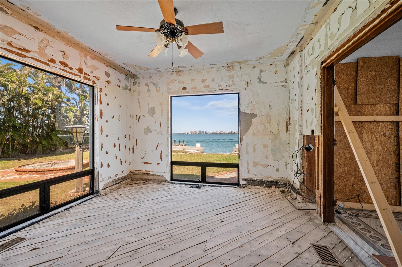 Image 29 of 39 For 679 Norsota Way