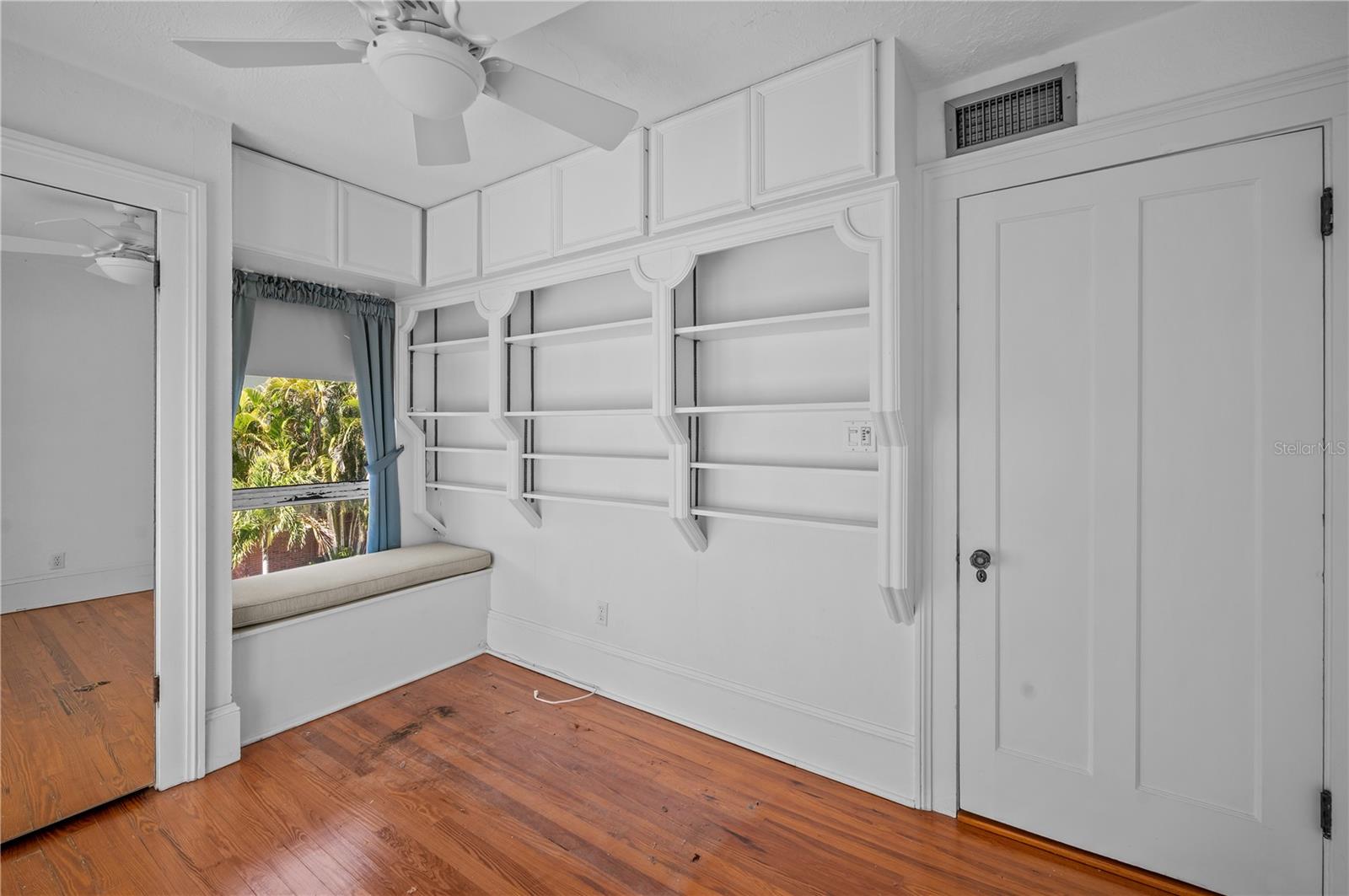 Image 34 of 39 For 679 Norsota Way