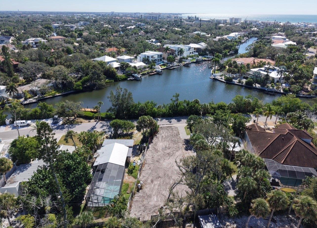 Image 13 of 19 For 671 Avenida Del Norte