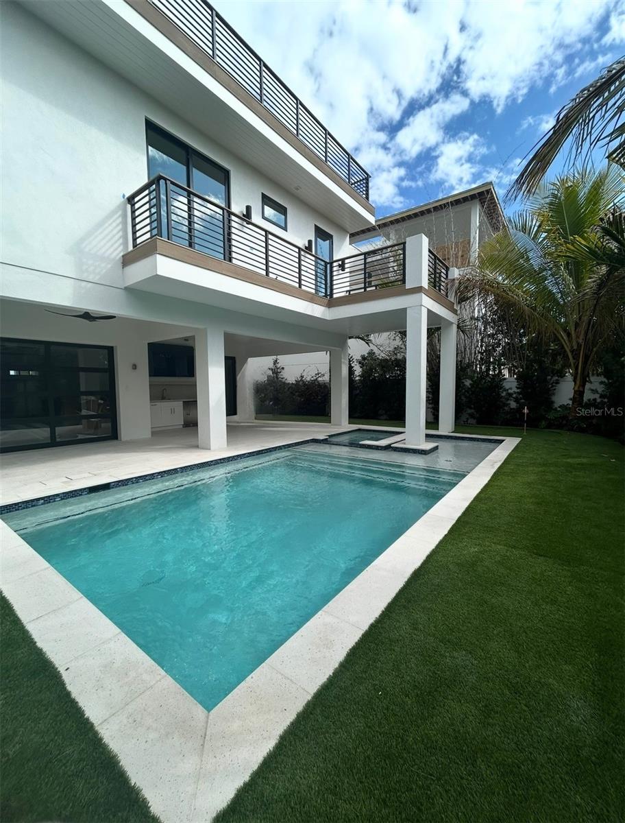 Image 2 of 19 For 671 Avenida Del Norte