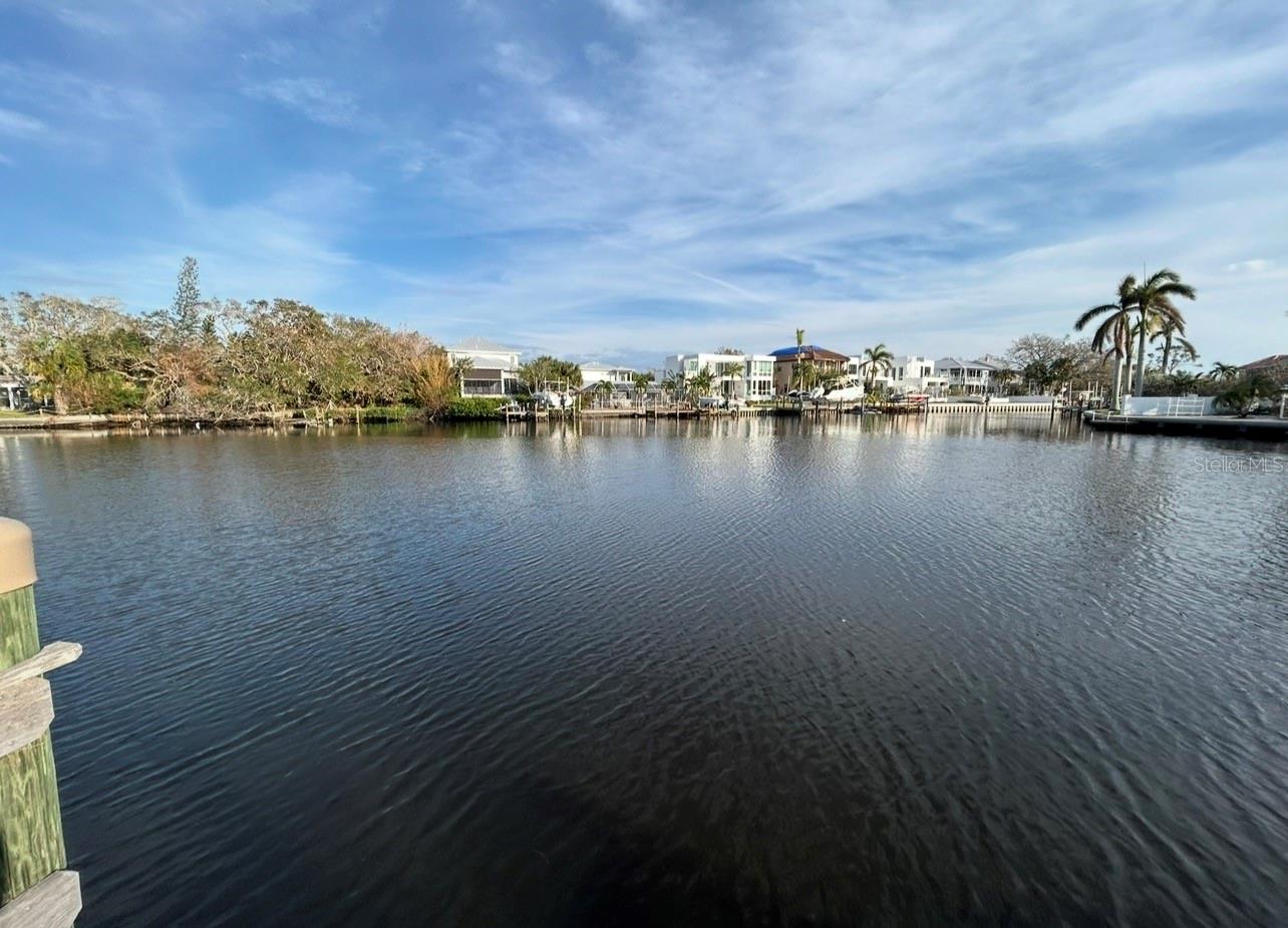 Image 6 of 19 For 671 Avenida Del Norte