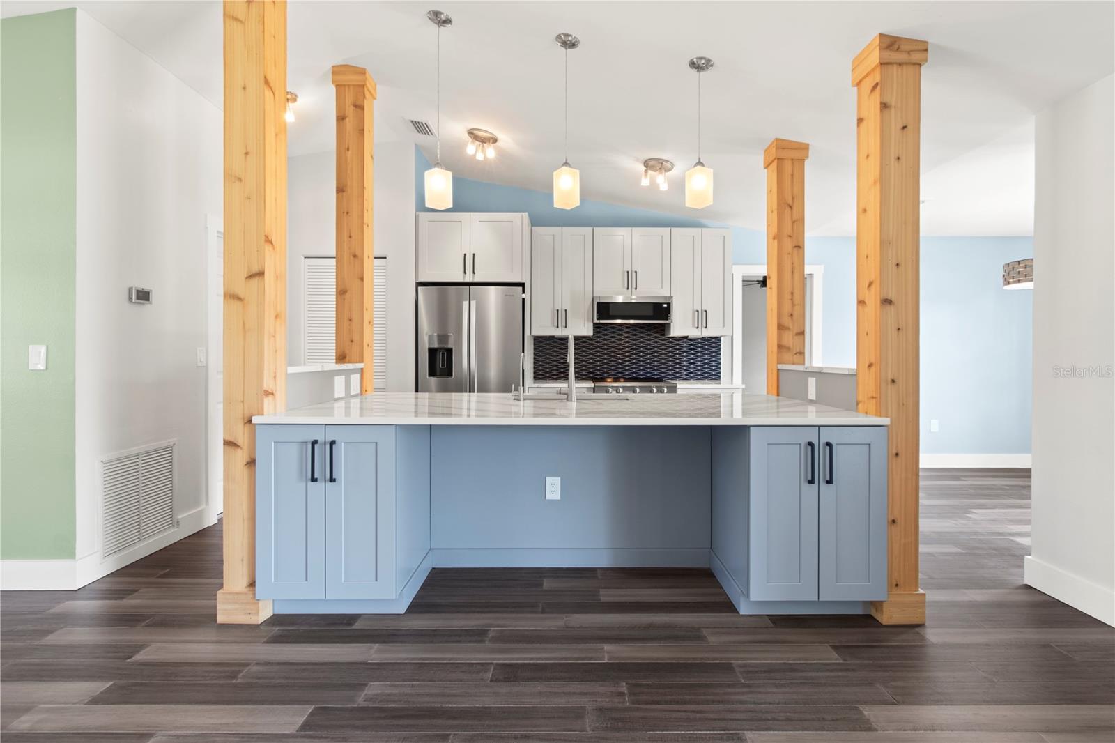 Image 19 of 49 For 4702 Glenbrooke Terrace