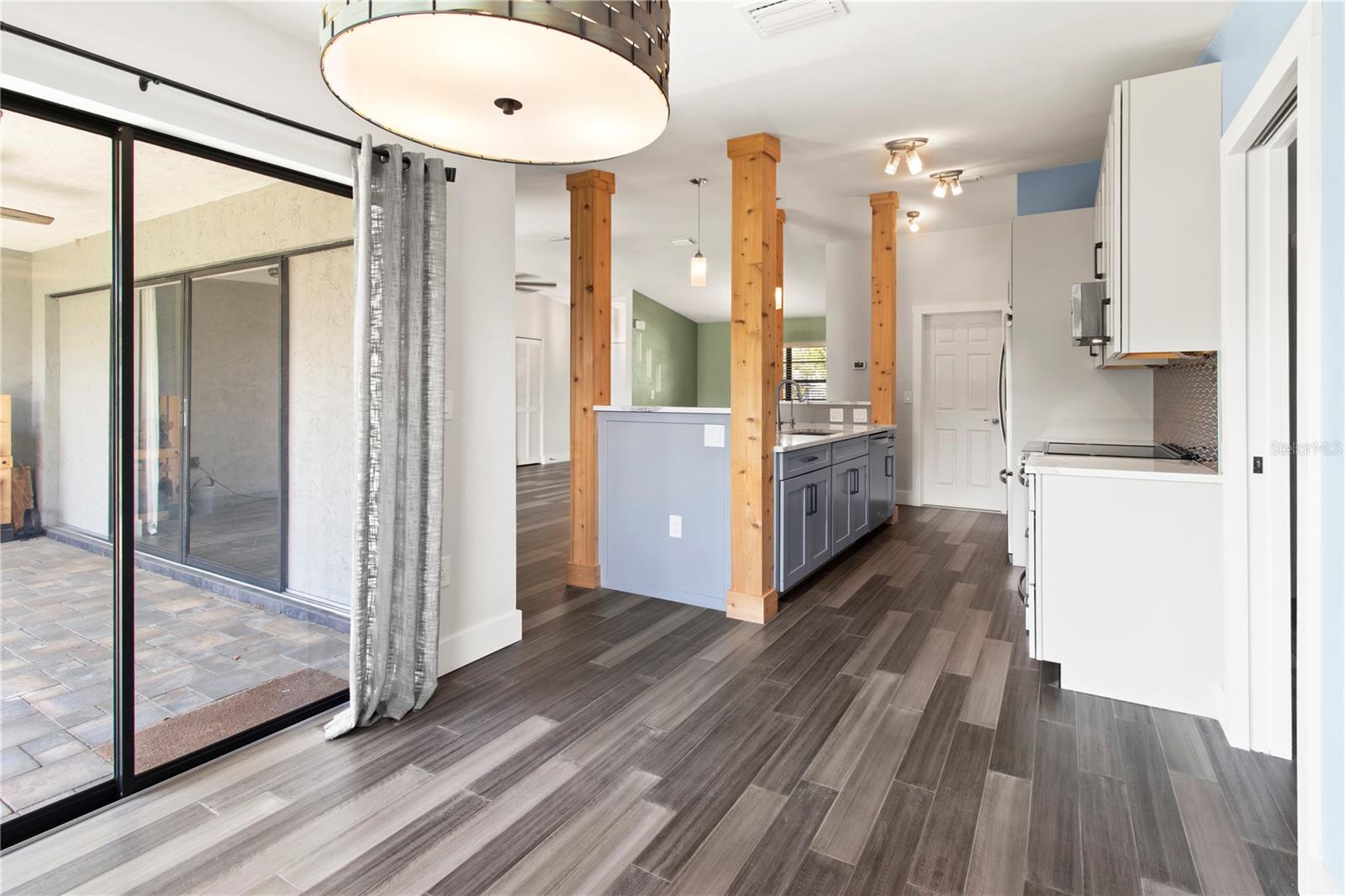 Image 24 of 49 For 4702 Glenbrooke Terrace