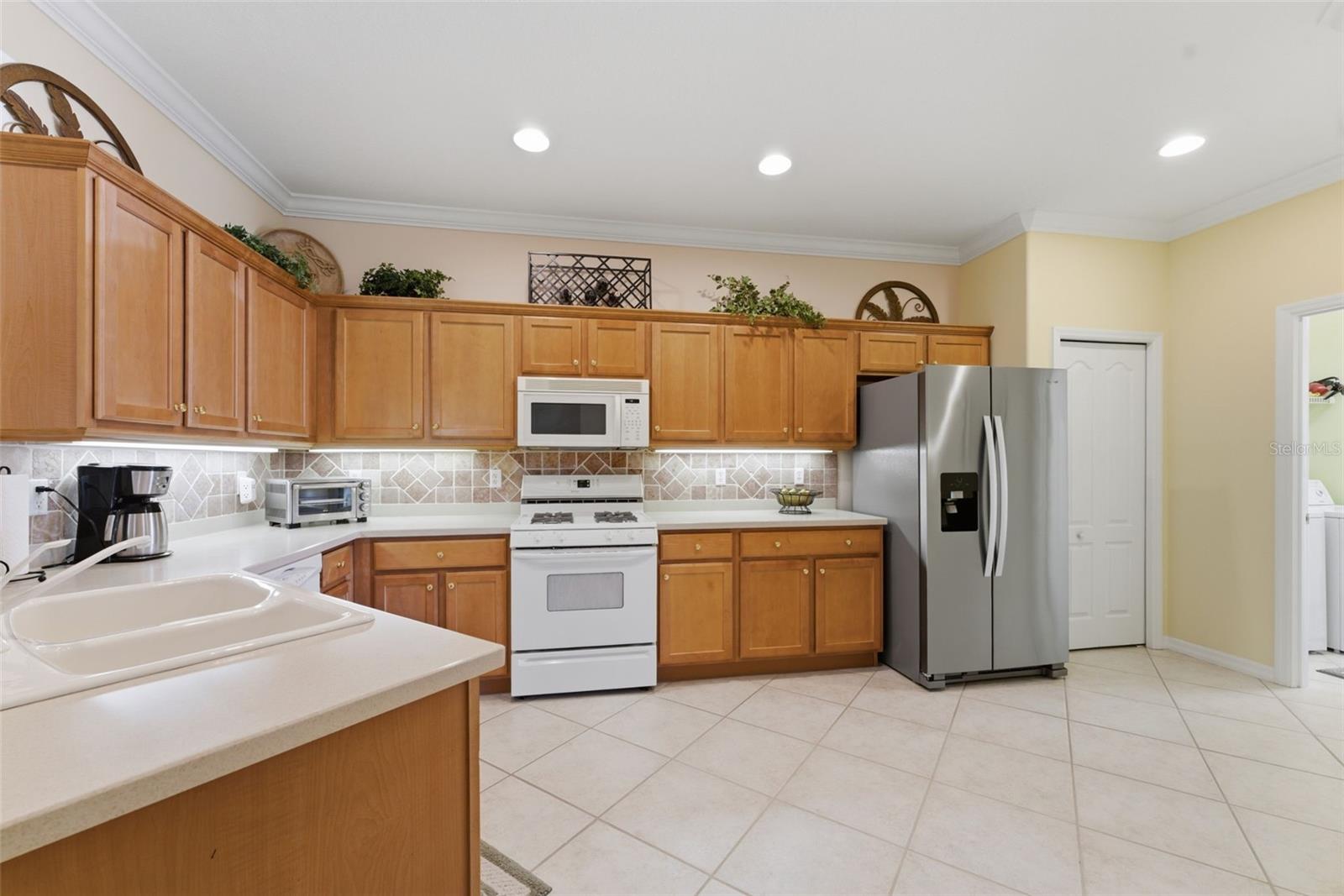 Image 10 of 26 For 4924 Whispering Oaks Drive