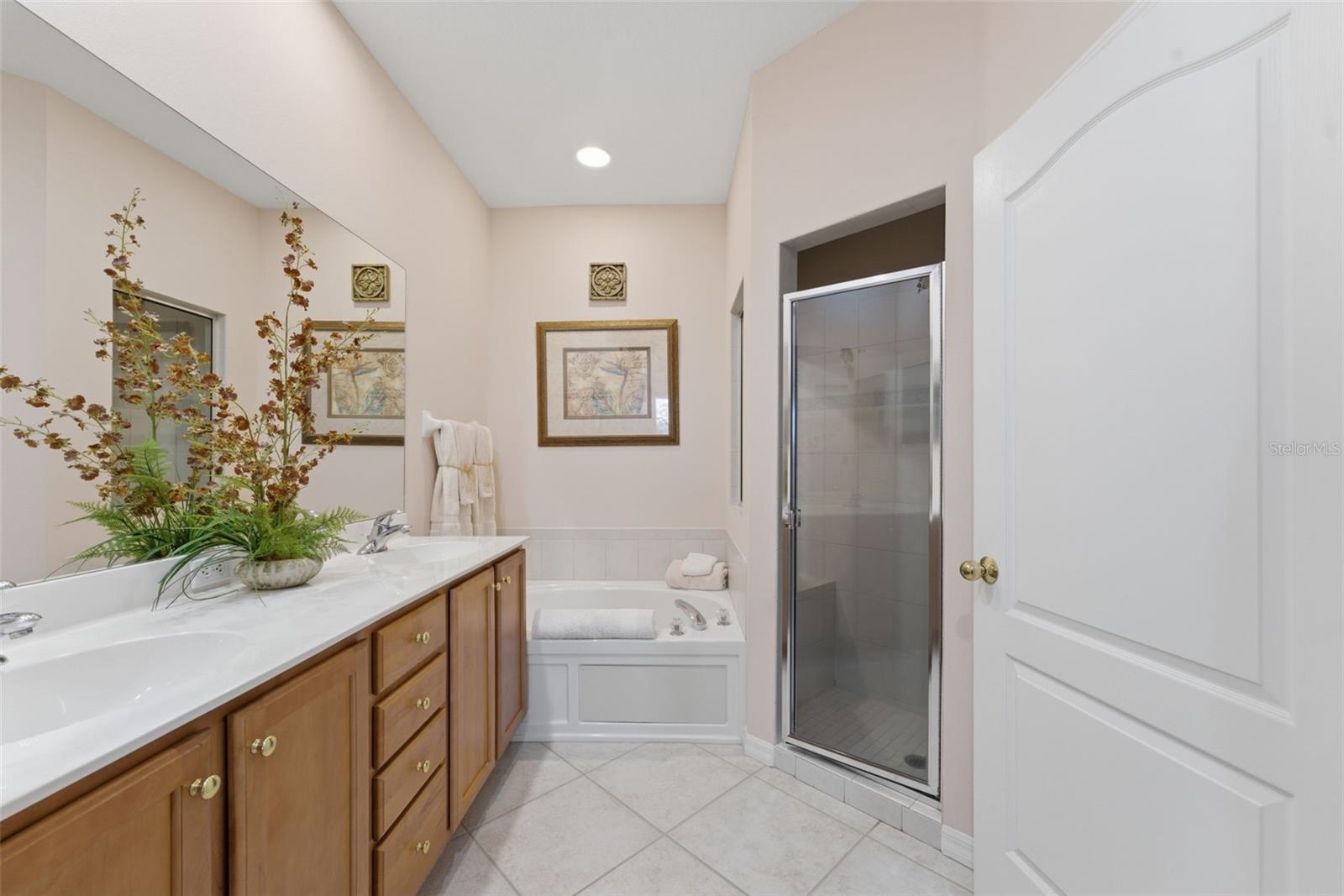 Image 17 of 26 For 4924 Whispering Oaks Drive