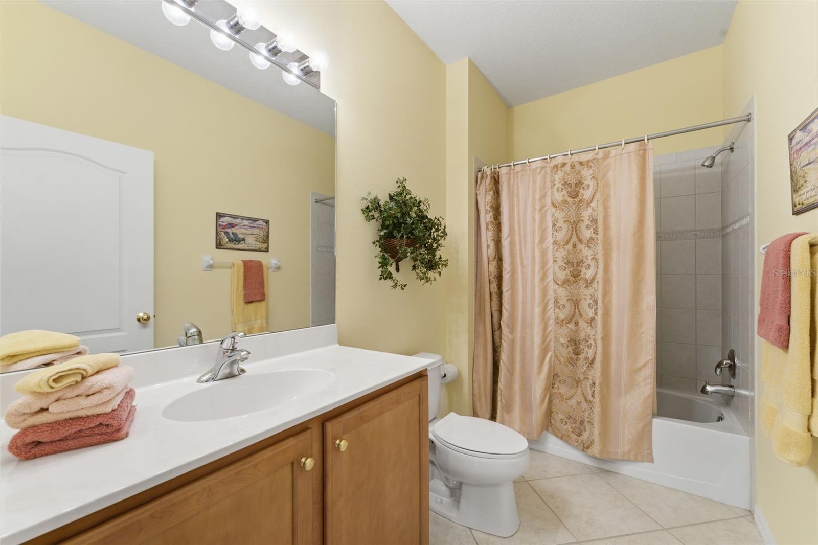 Image 20 of 26 For 4924 Whispering Oaks Drive