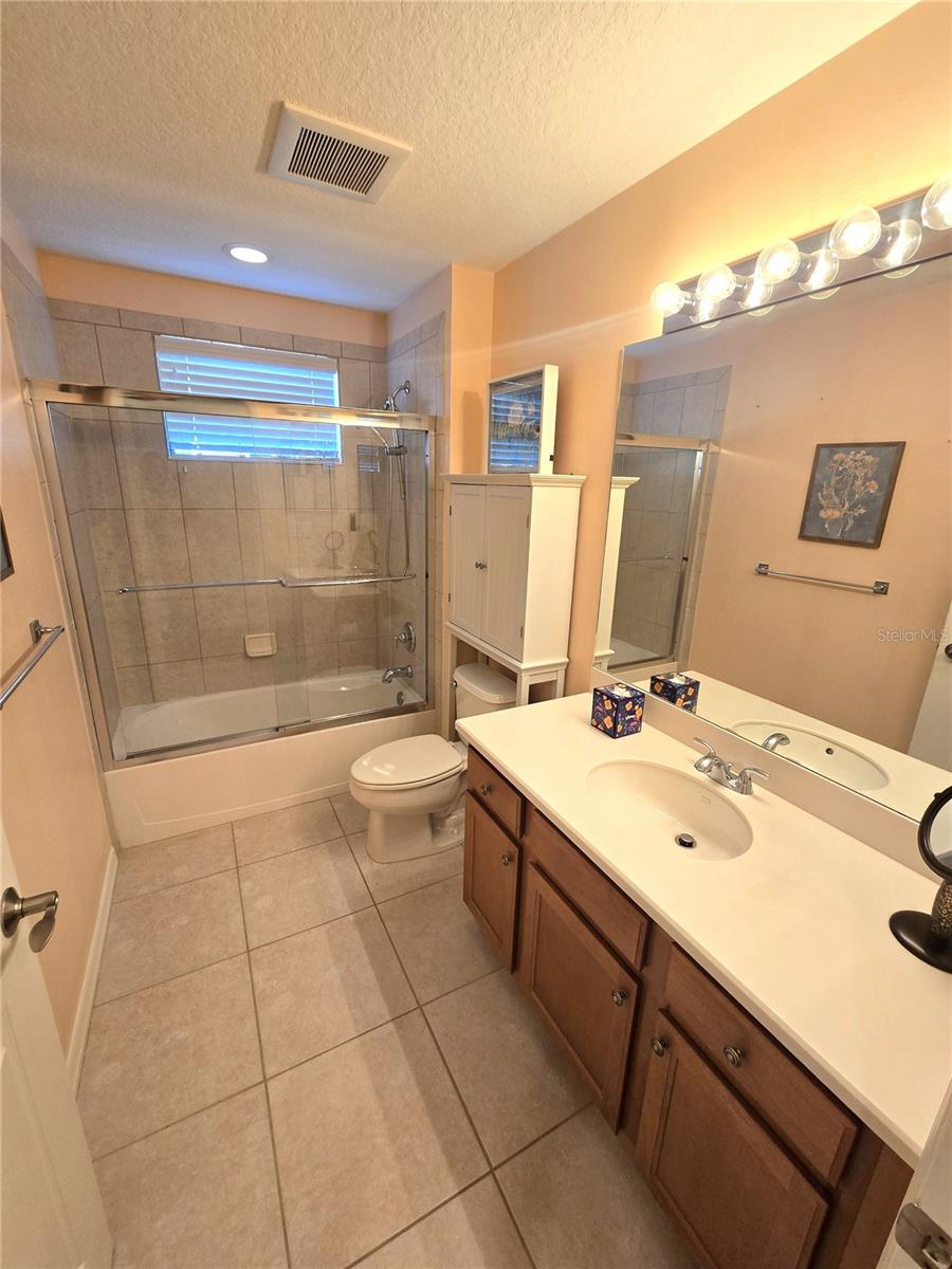 Image 12 of 15 For 4005 Overture Circle 4005