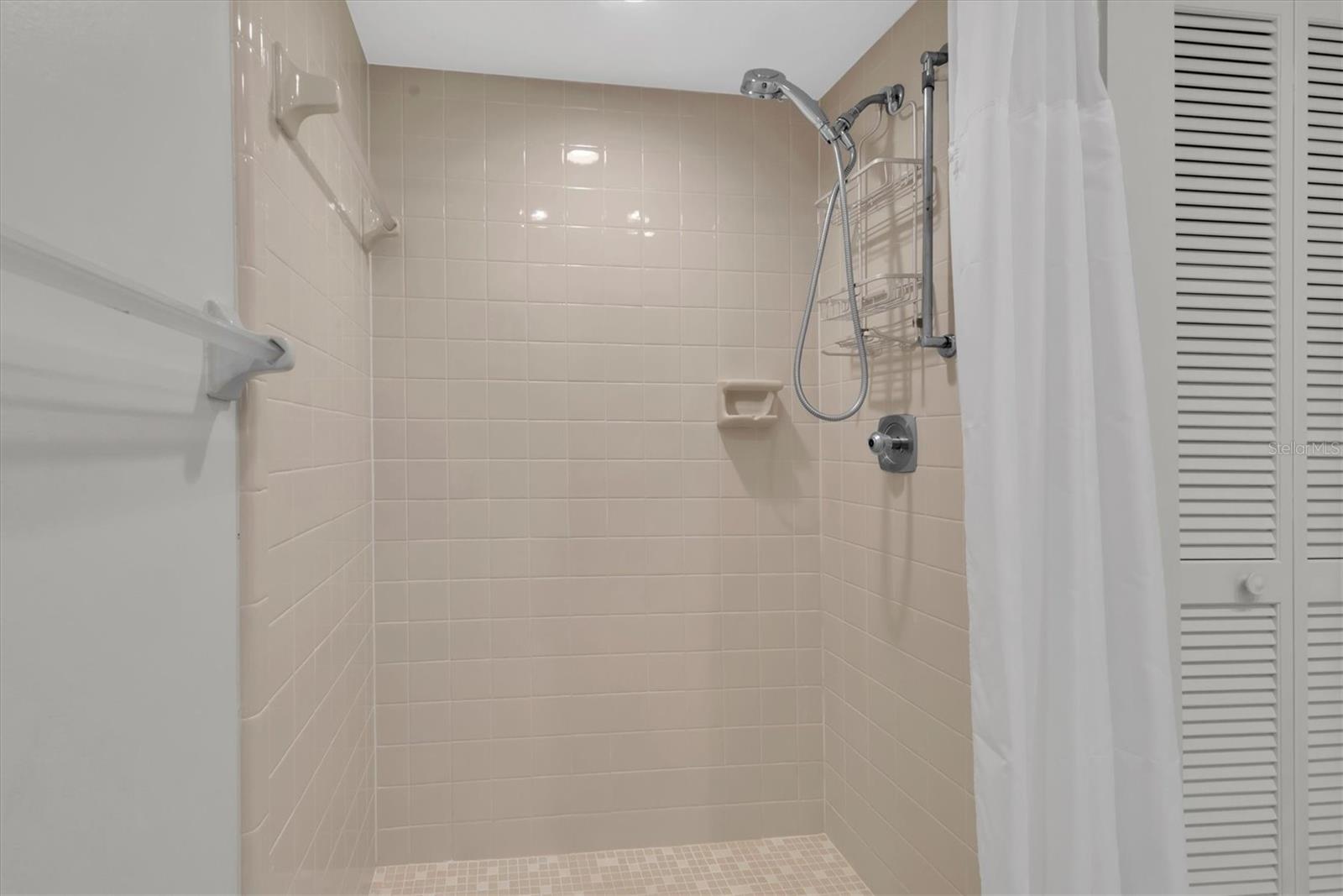 Image 23 of 48 For 7410 9th Avenue W 7410