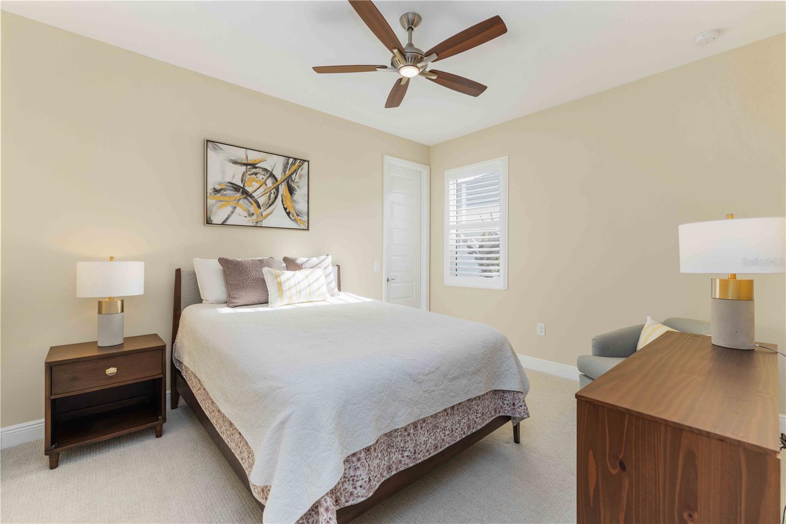 Image 21 of 50 For 993 Crosswind Avenue