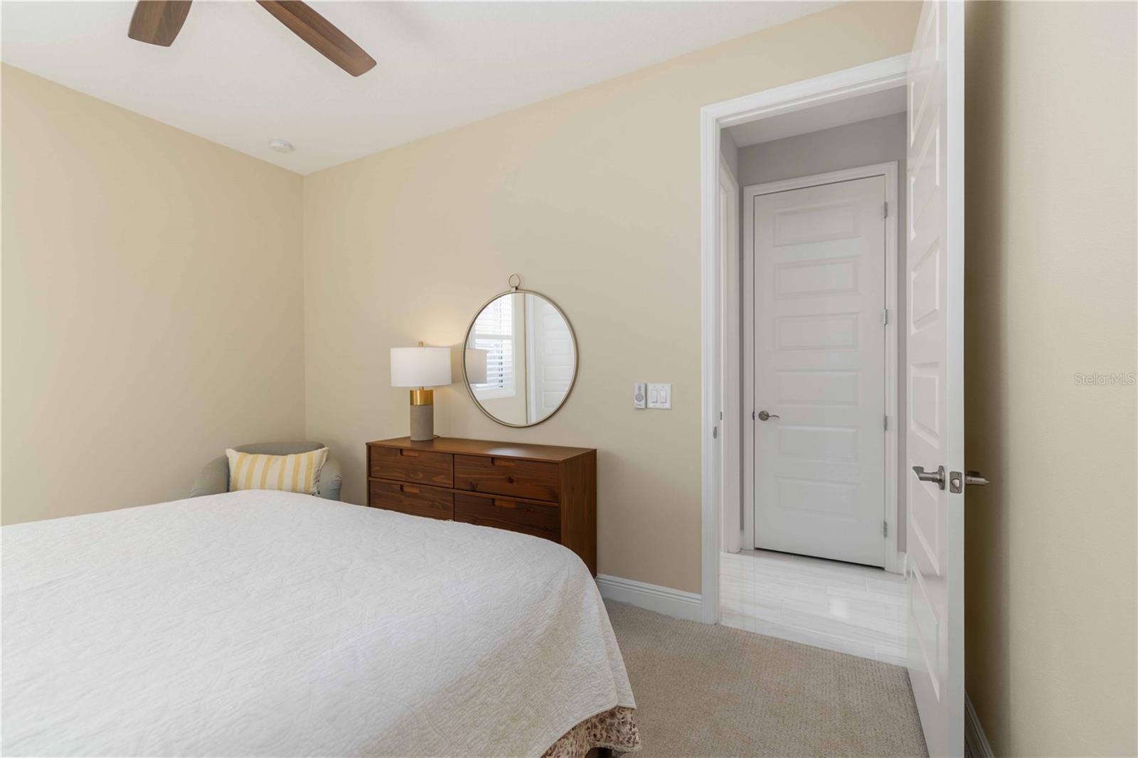 Image 23 of 50 For 993 Crosswind Avenue