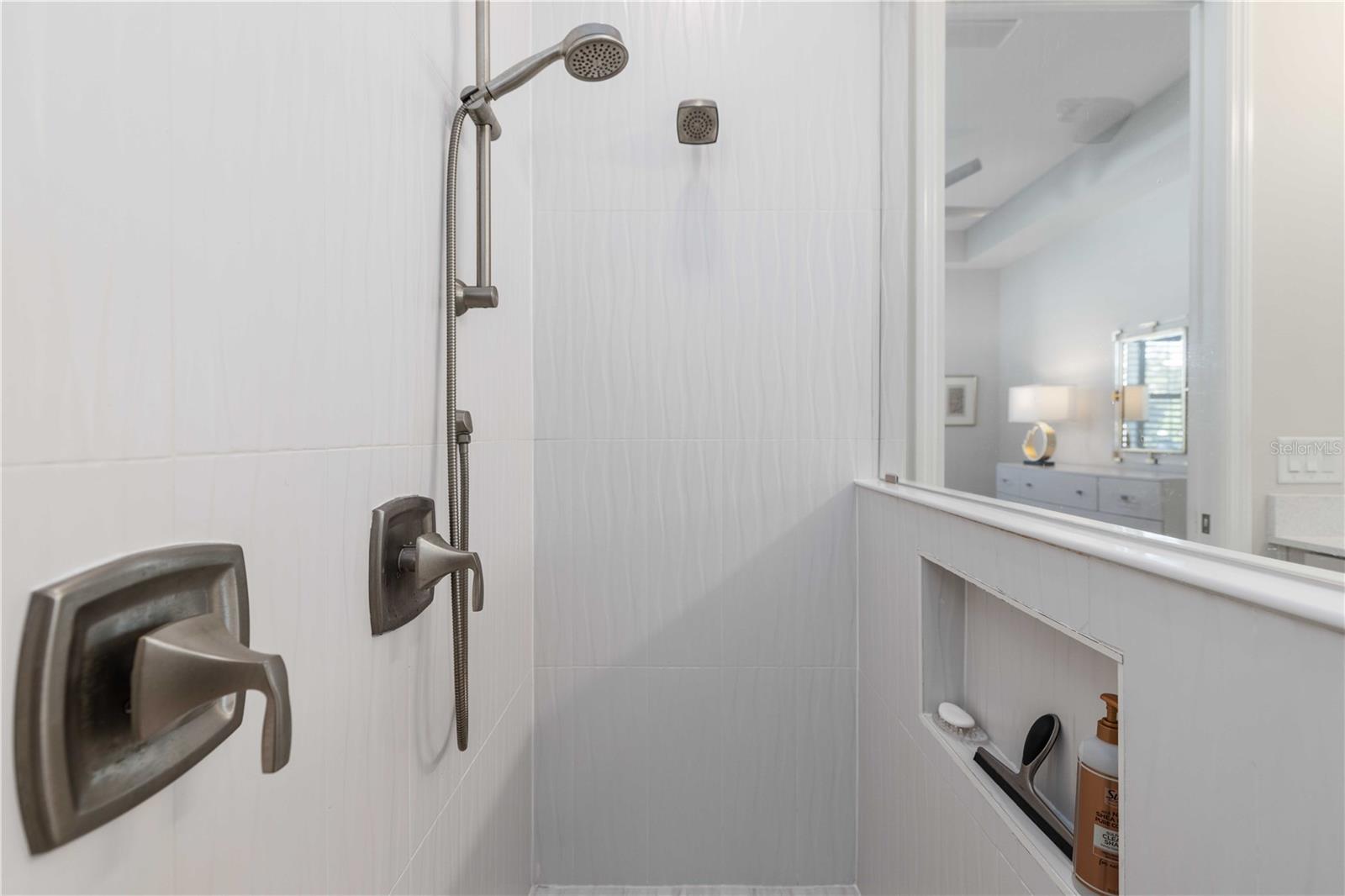 Image 30 of 50 For 993 Crosswind Avenue