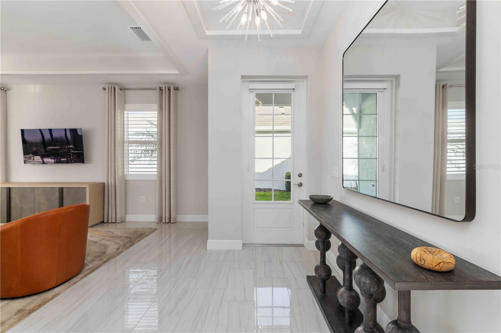 Image 4 of 50 For 993 Crosswind Avenue