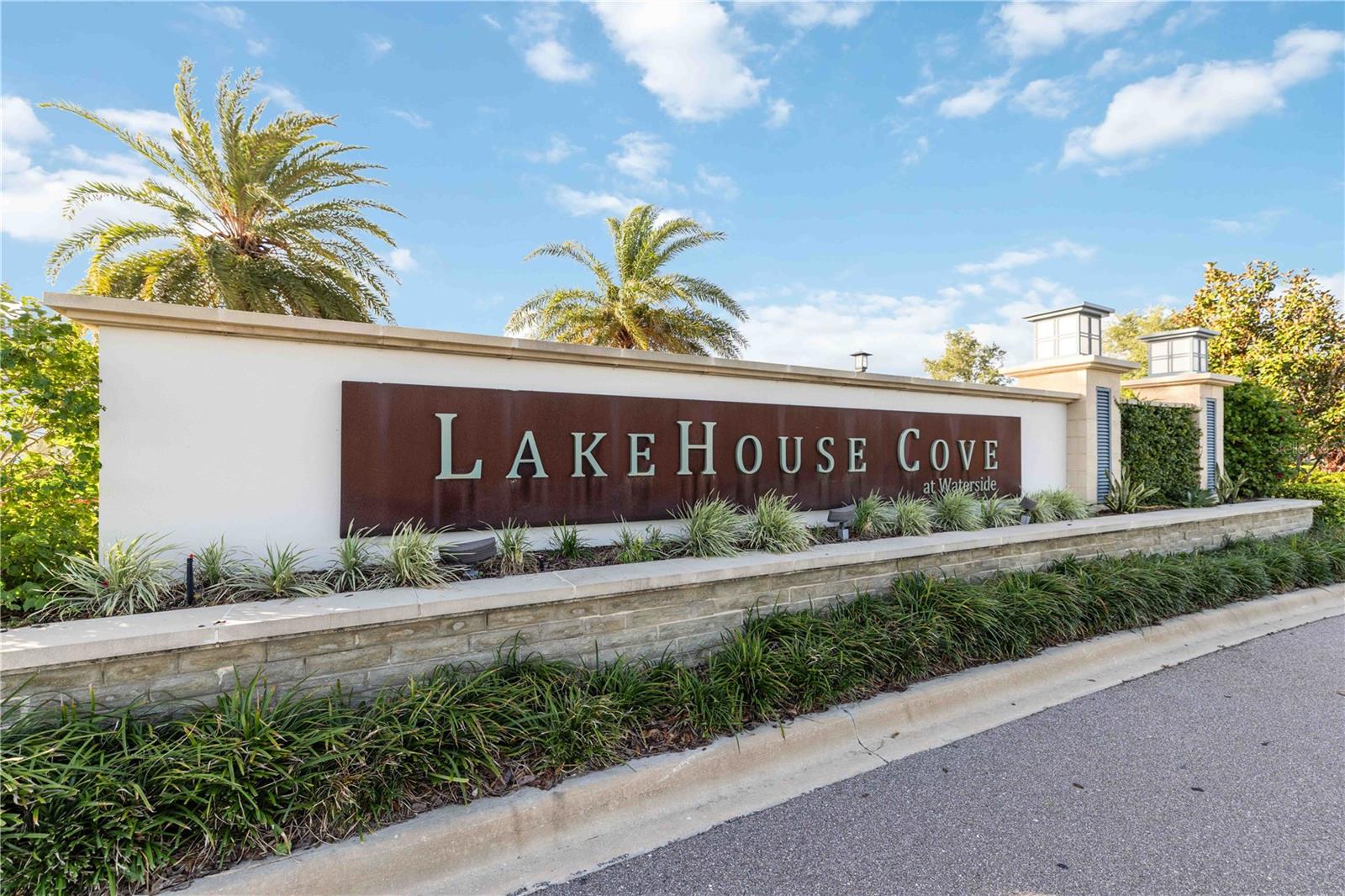 Image 42 of 50 For 993 Crosswind Avenue