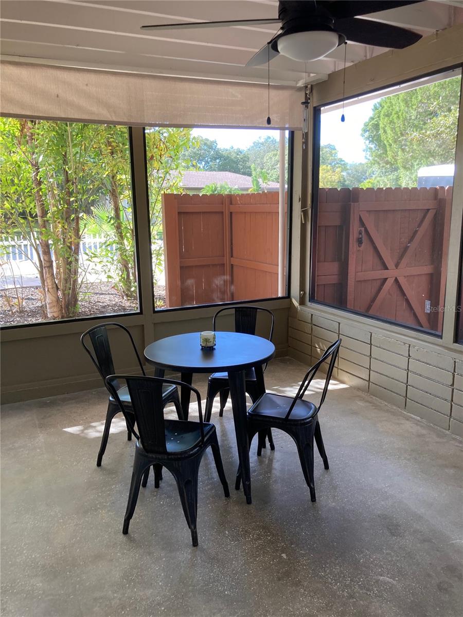 Image 19 of 45 For 1415 School Avenue