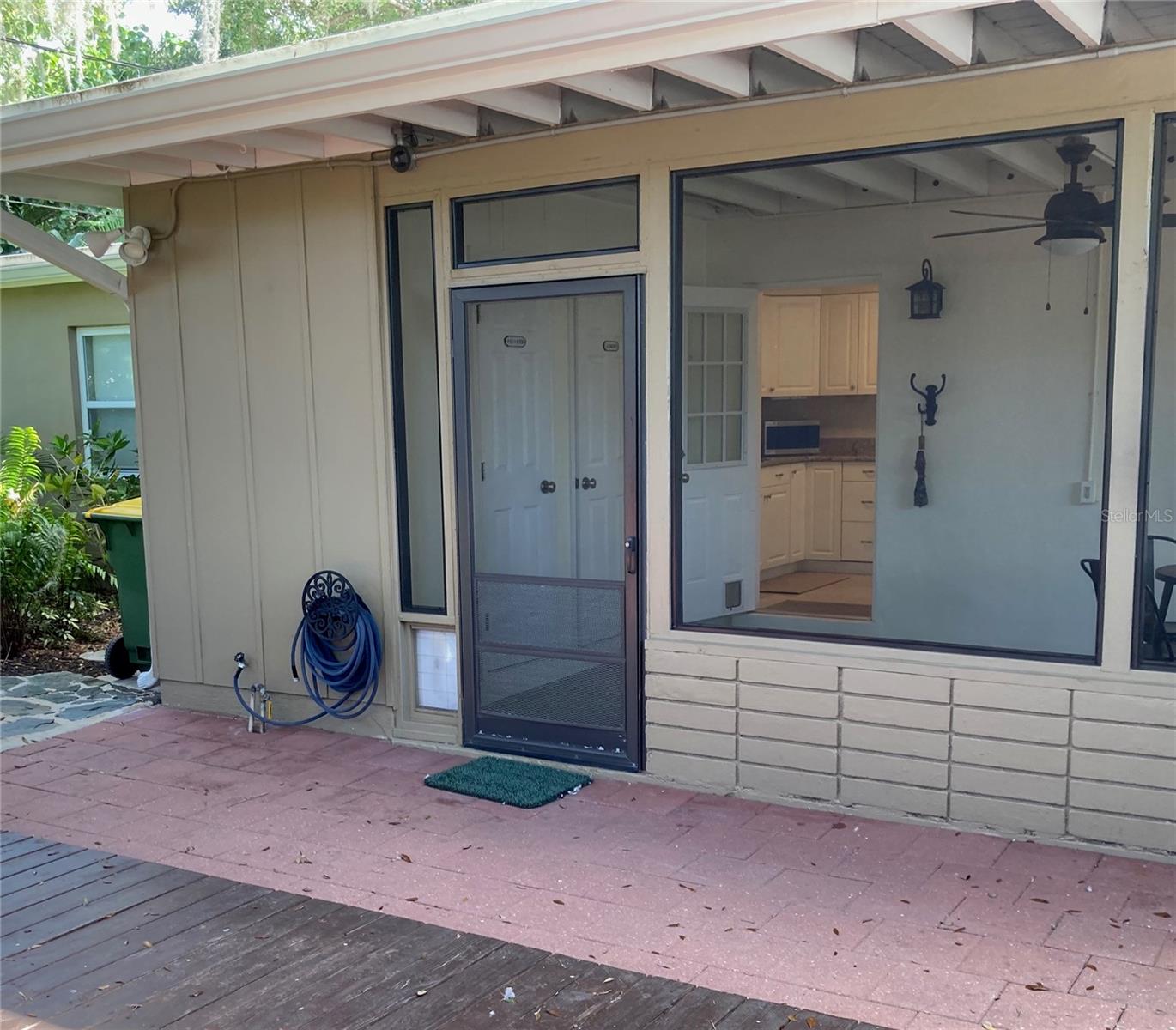 Image 24 of 45 For 1415 School Avenue