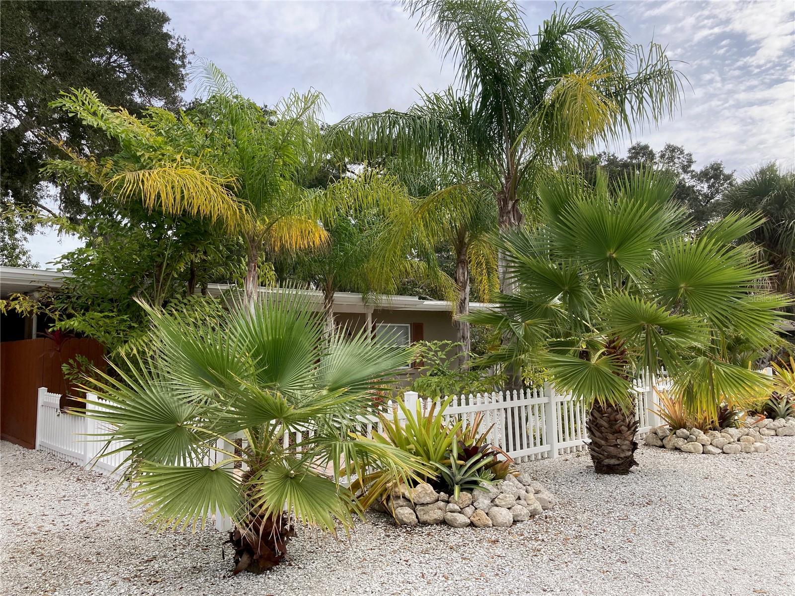 Image 3 of 45 For 1415 School Avenue