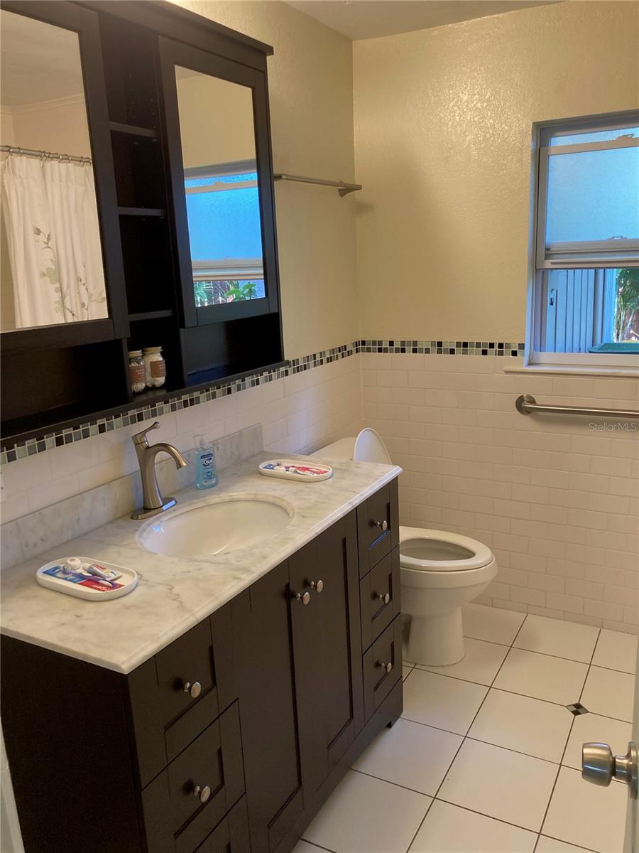 Image 38 of 45 For 1415 School Avenue