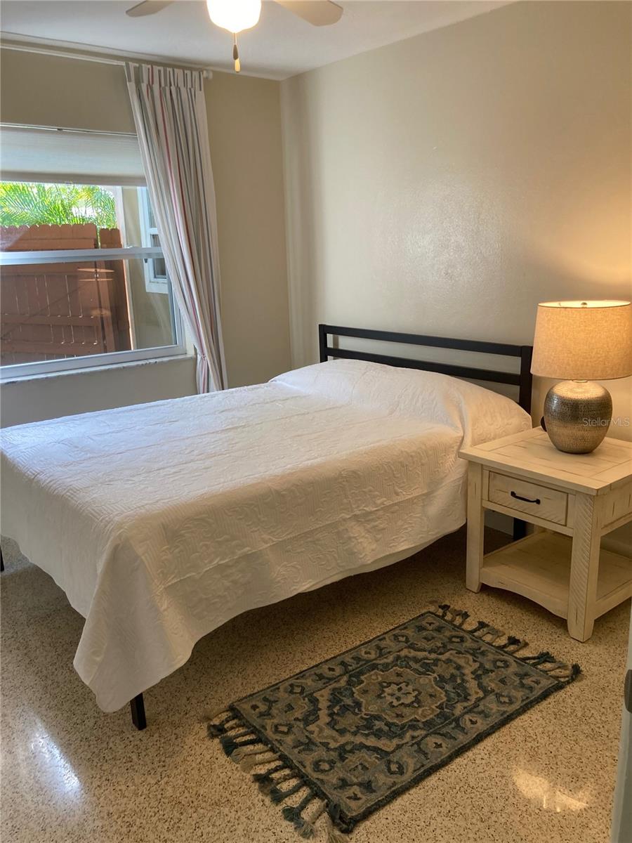 Image 43 of 45 For 1415 School Avenue