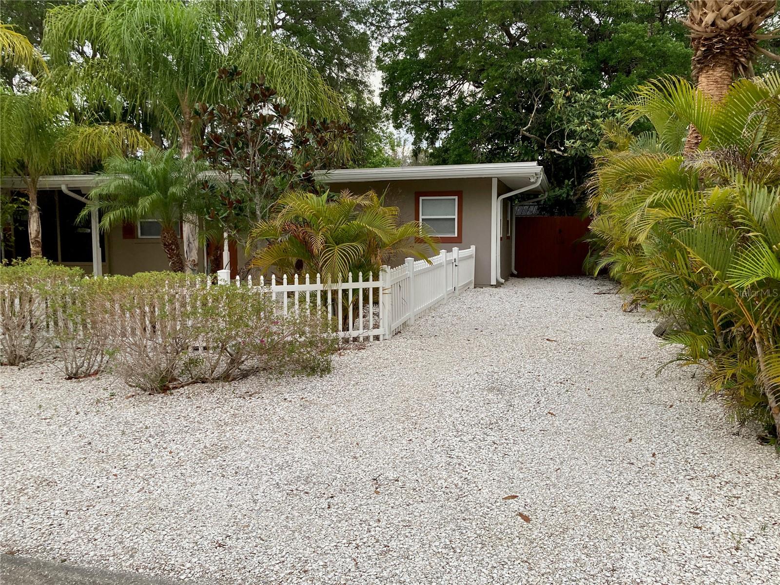 Image 5 of 45 For 1415 School Avenue