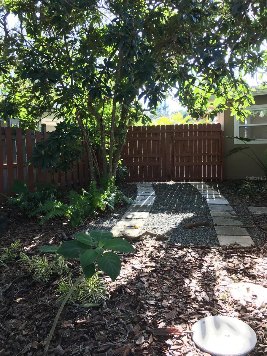 Image 6 of 45 For 1415 School Avenue