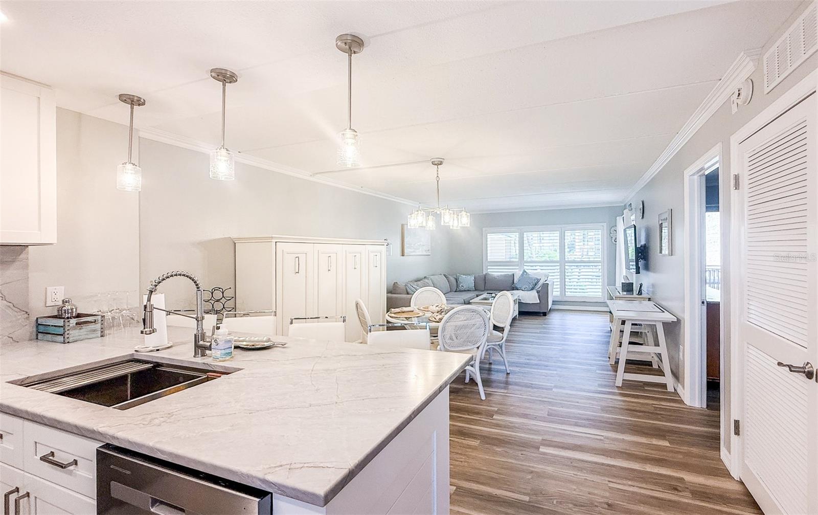 Image 5 of 29 For 845 Benjamin Franklin Drive 202