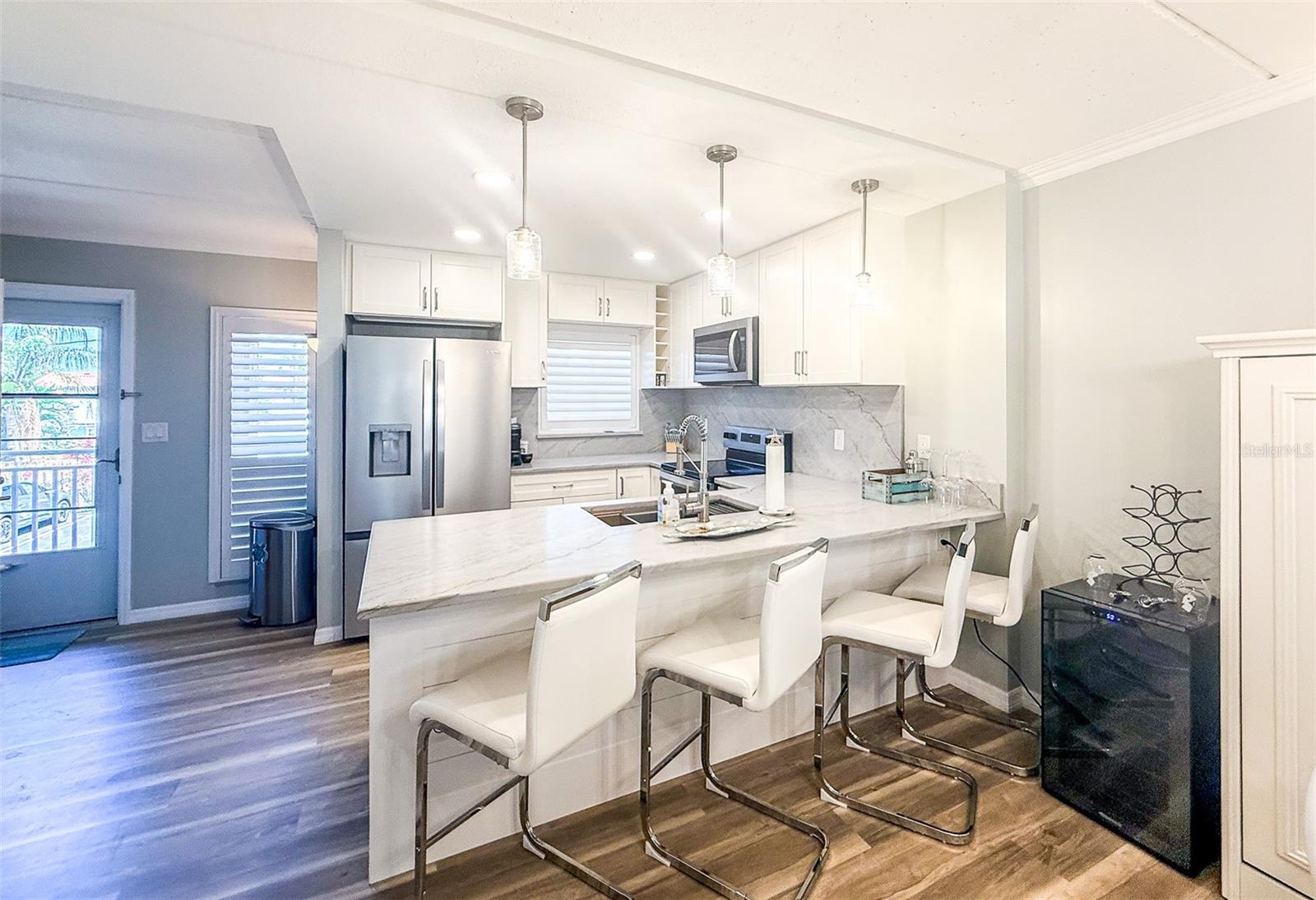 Image 7 of 29 For 845 Benjamin Franklin Drive 202