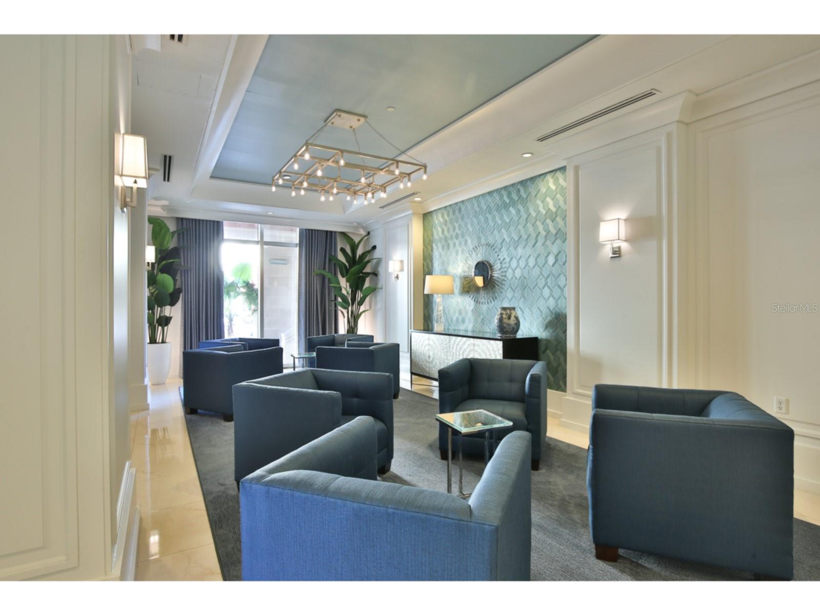 Image 3 of 22 For 1350 Main Street 204