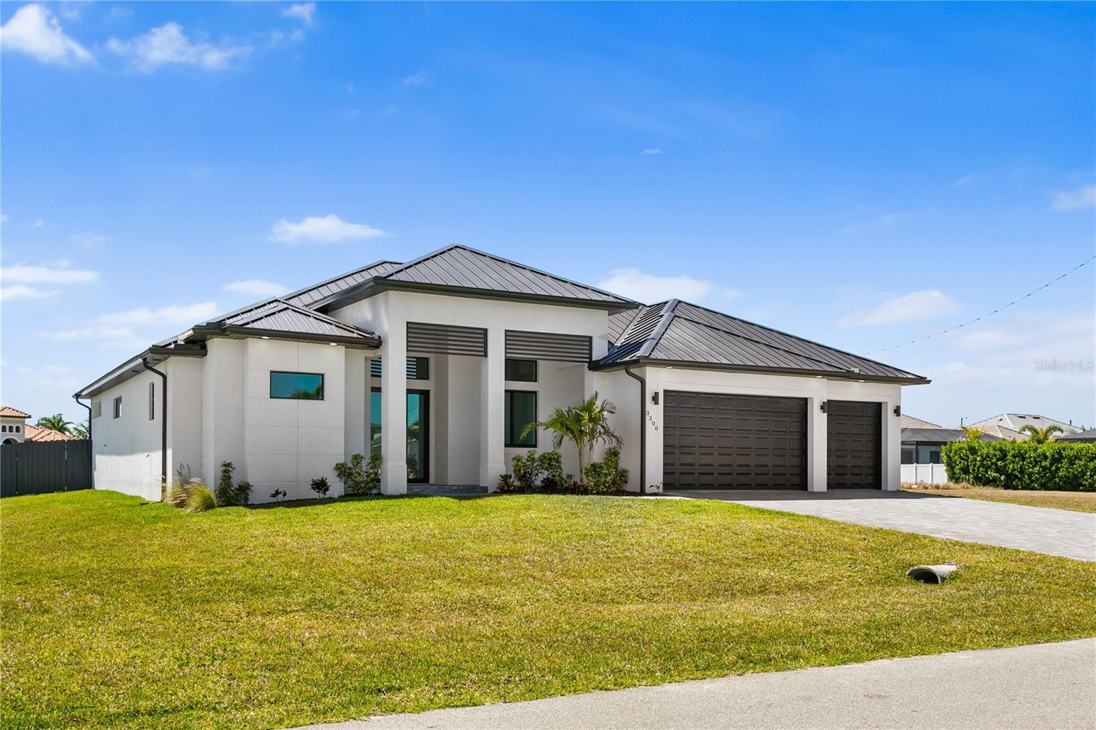 Image 36 of 47 For 3300 1st Terrace