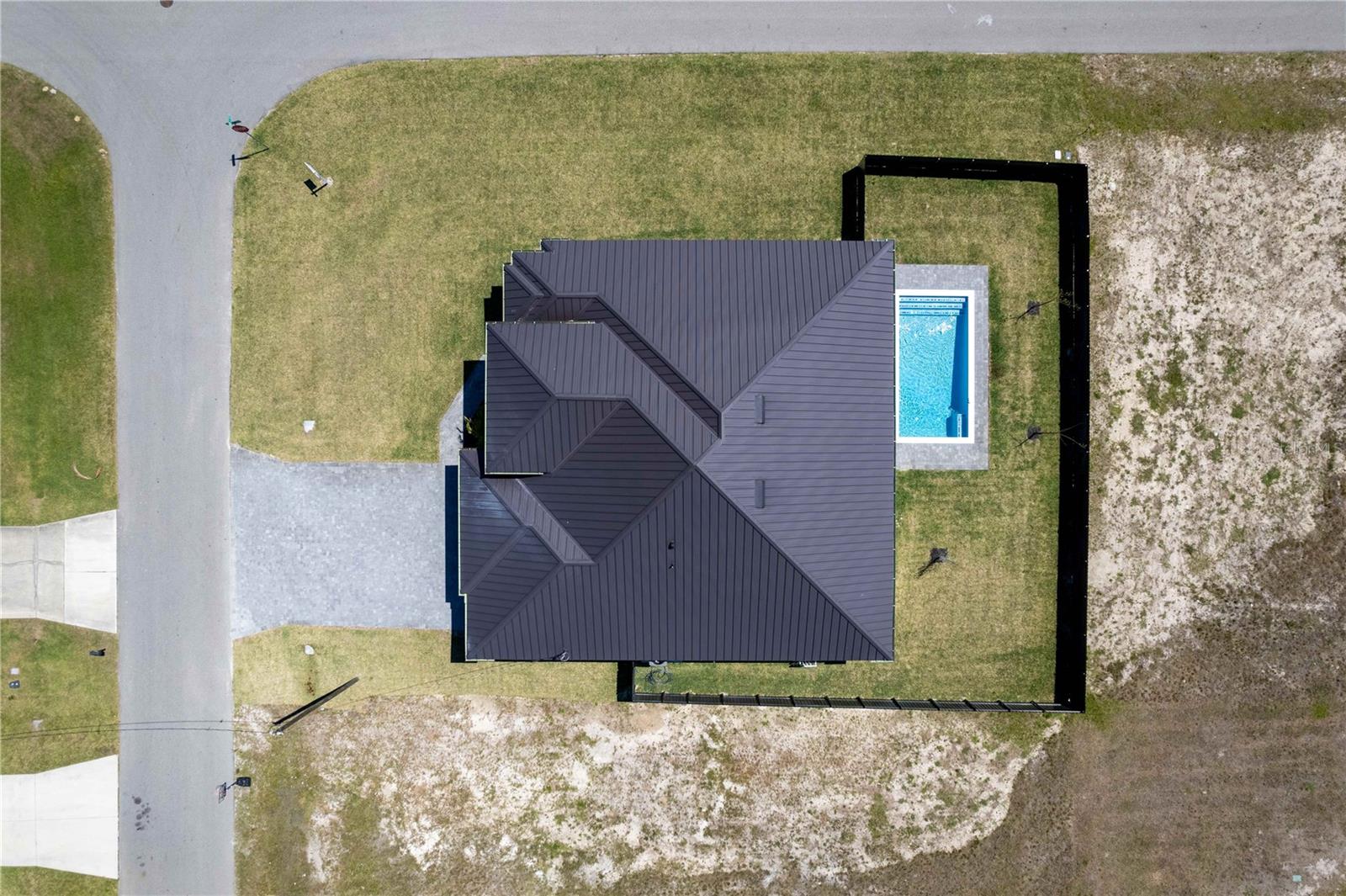 Image 8 of 47 For 3300 1st Terrace